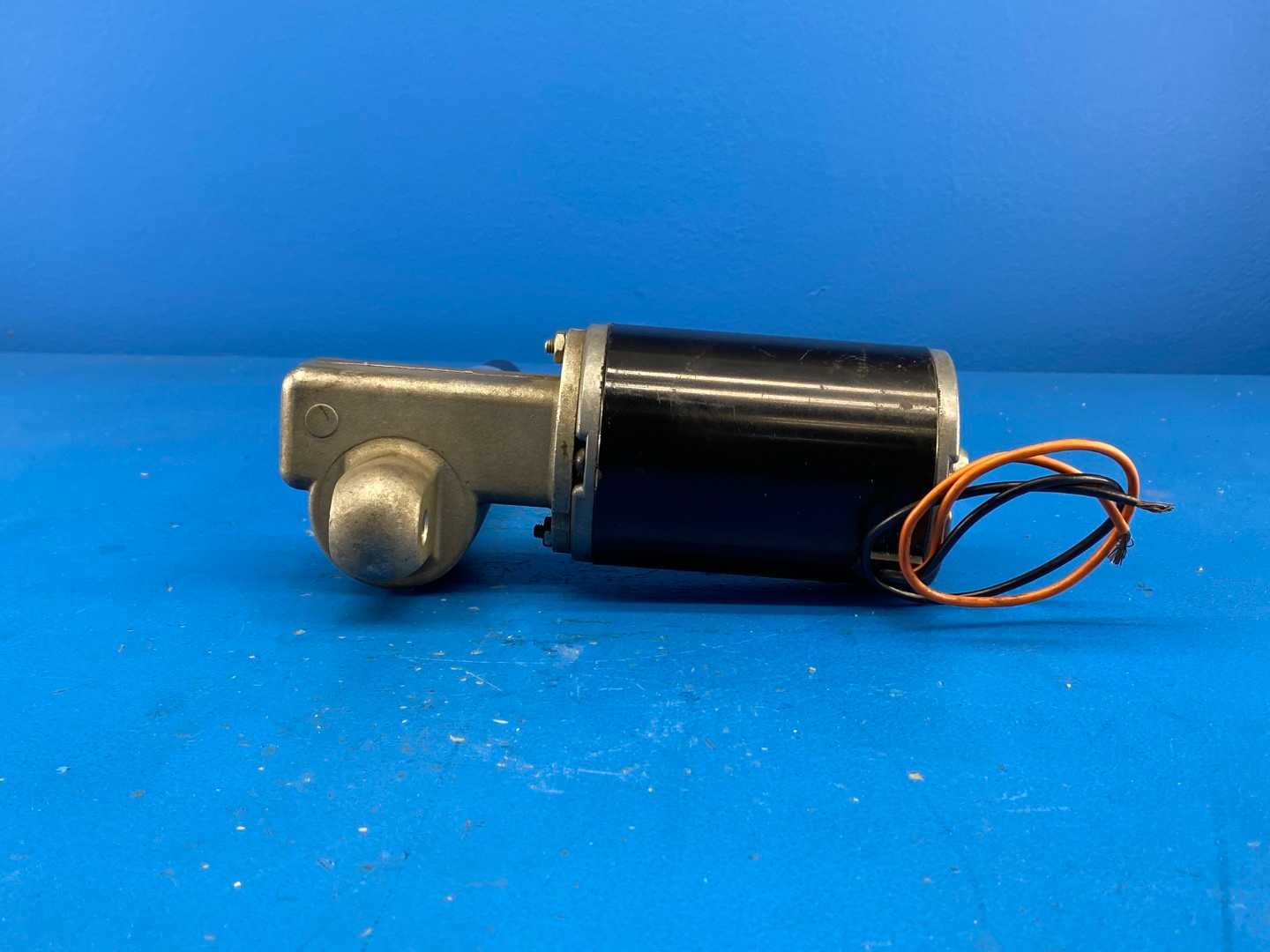 Motion Systems 73464 DC Gearmotor PV2616R with Actuator Output Shaft 24VDC 3000RPM