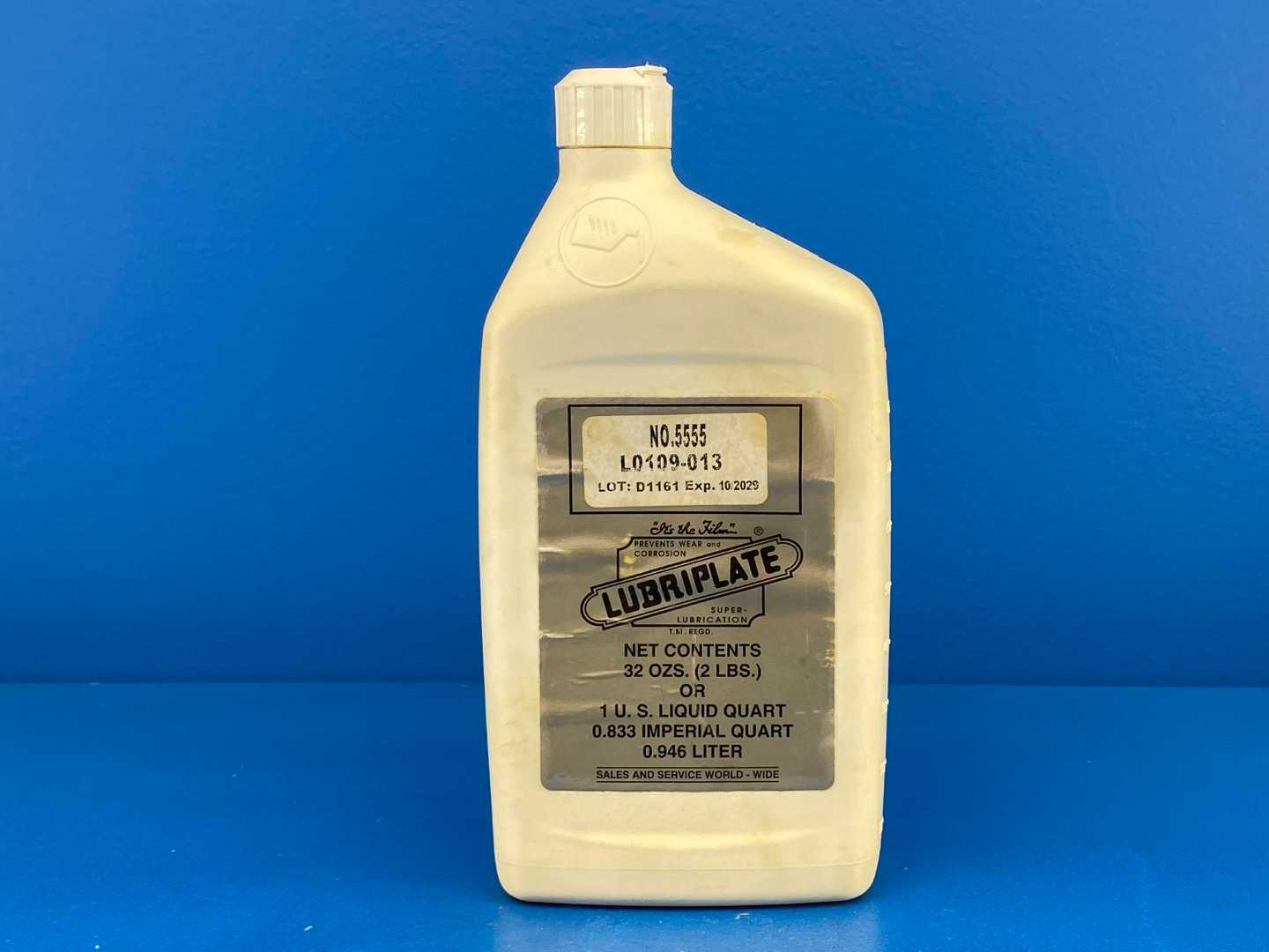Lubriplate No. 5555 L0109-013 Anhydrous Calcium Lubricant 32oz. Expires 10/2029