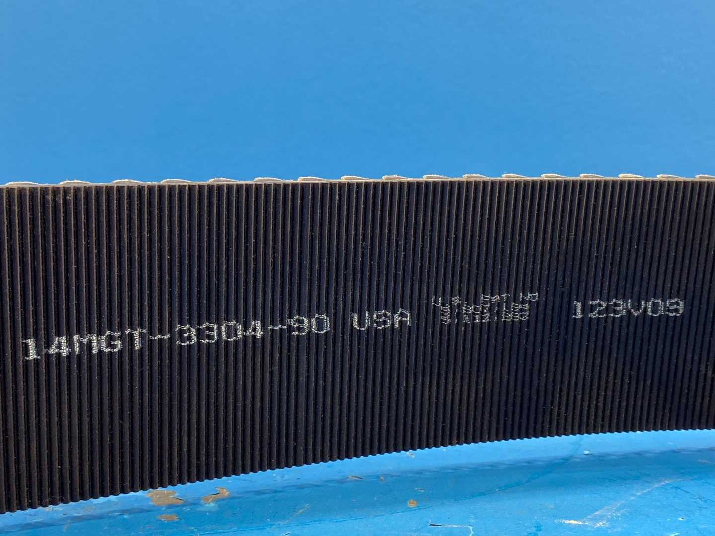 GATES 14MGT-3304-90 Poly Chain GT Carbon Synchronous Belt 0.55" Pitch x 130" Length x 3.54" Width (14mm x 3304mm x 90mm 