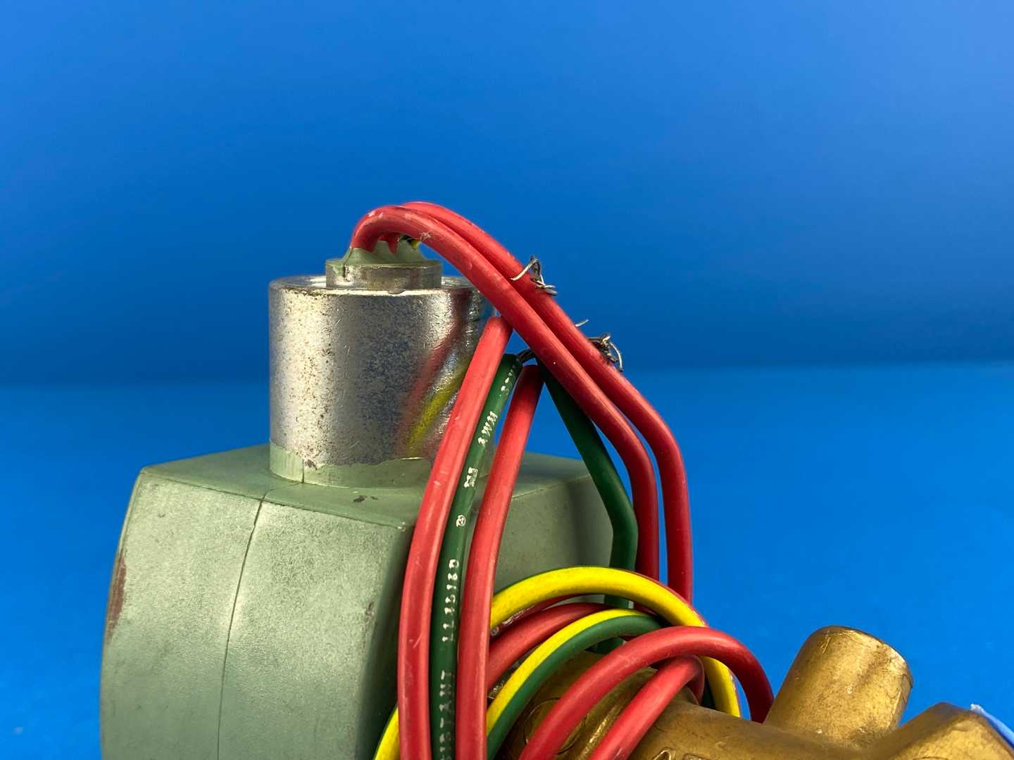 ASCO Red-Hat 8030G13 Solenoid Shutoff Valve - 3/8" NPT, 15 PSI, Air/Water/Oil