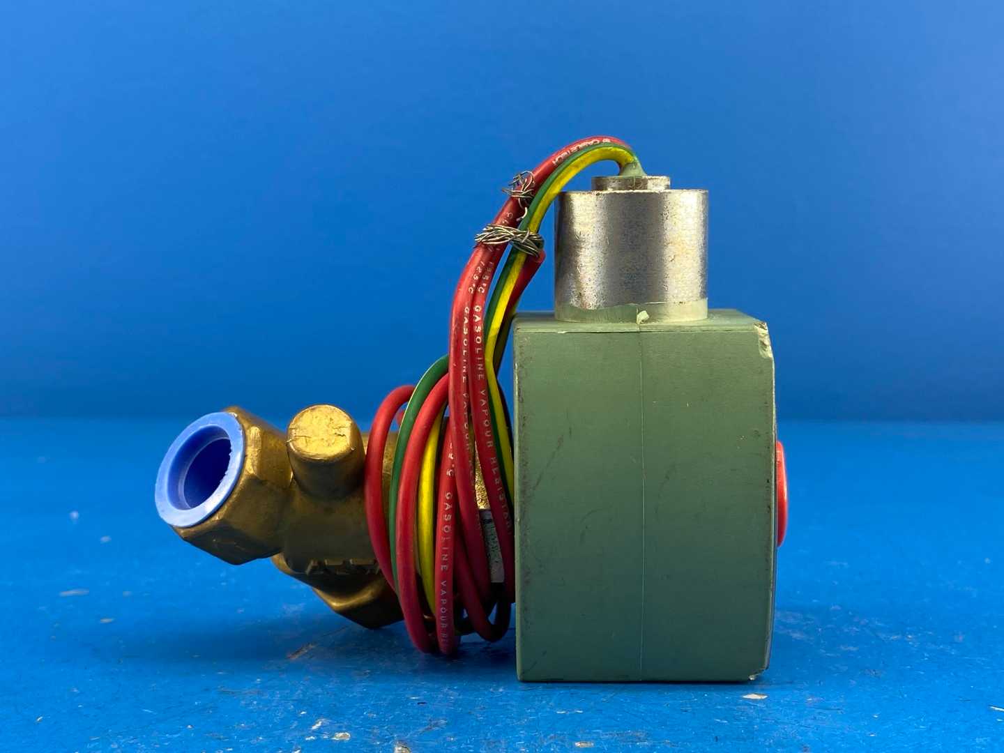 ASCO Red-Hat 8030G13 Solenoid Shutoff Valve - 3/8" NPT, 15 PSI, Air/Water/Oil