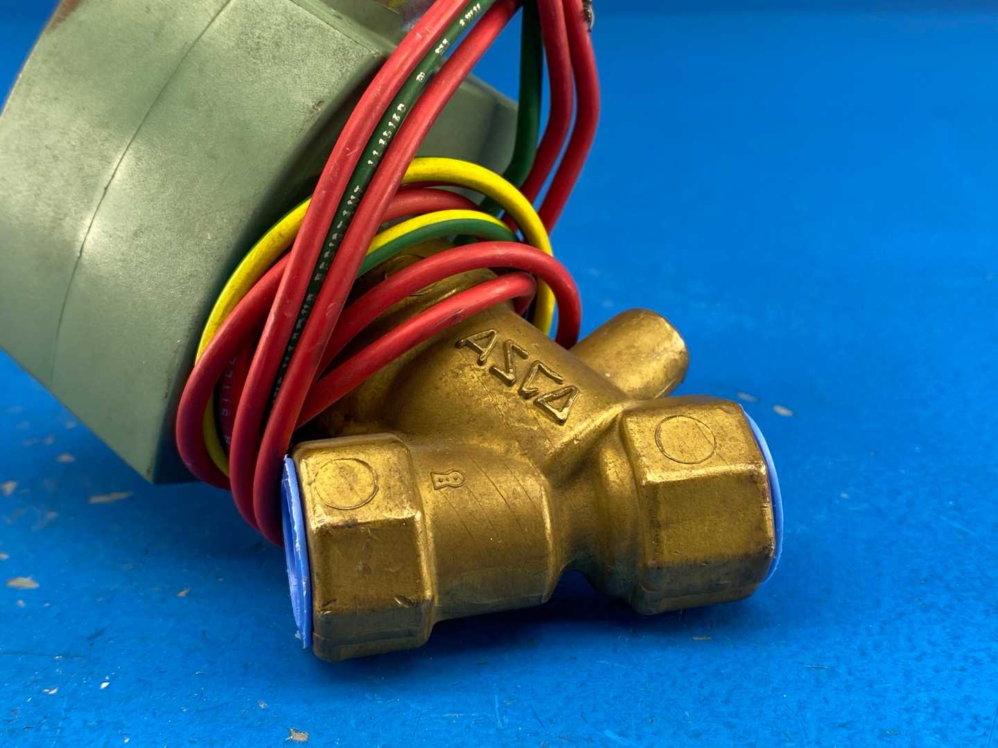 ASCO Red-Hat 8030G13 Solenoid Shutoff Valve - 3/8" NPT, 15 PSI, Air/Water/Oil