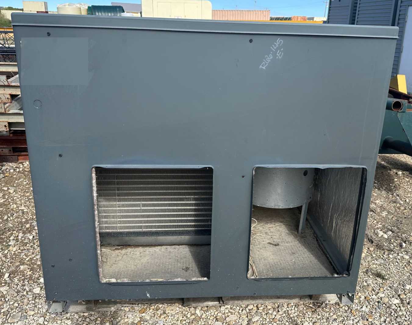 UNUSED 2014 AMANA APG1360090M41DA 5 TON RTU Air Conditioner Condenser All in One Rooftop unit