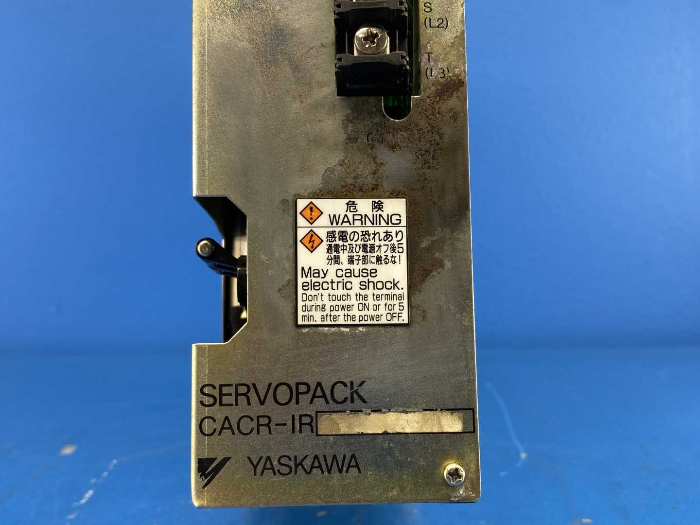 Yaskawa CACR-IR30SFB, Servopack