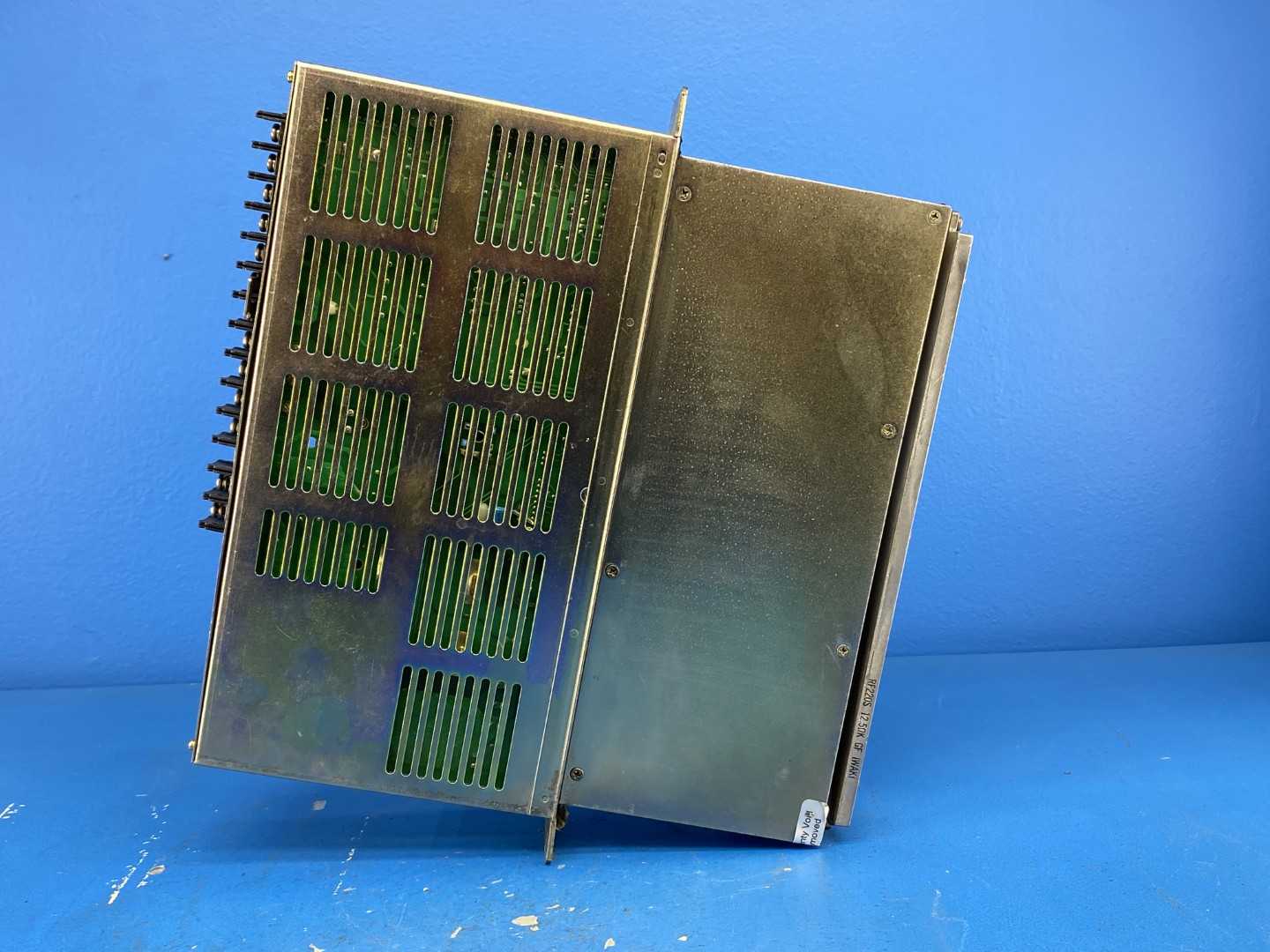 Yaskawa CACR-IR30SFB, Servopack