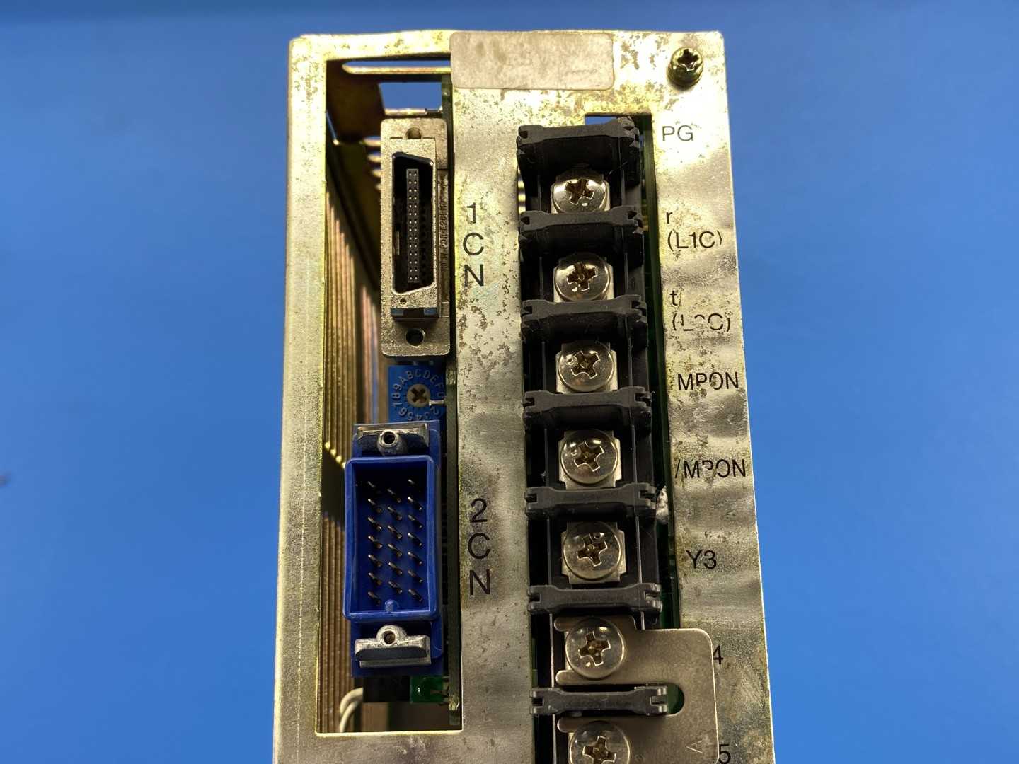 Yaskawa CACR-IR30SFB, Servopack