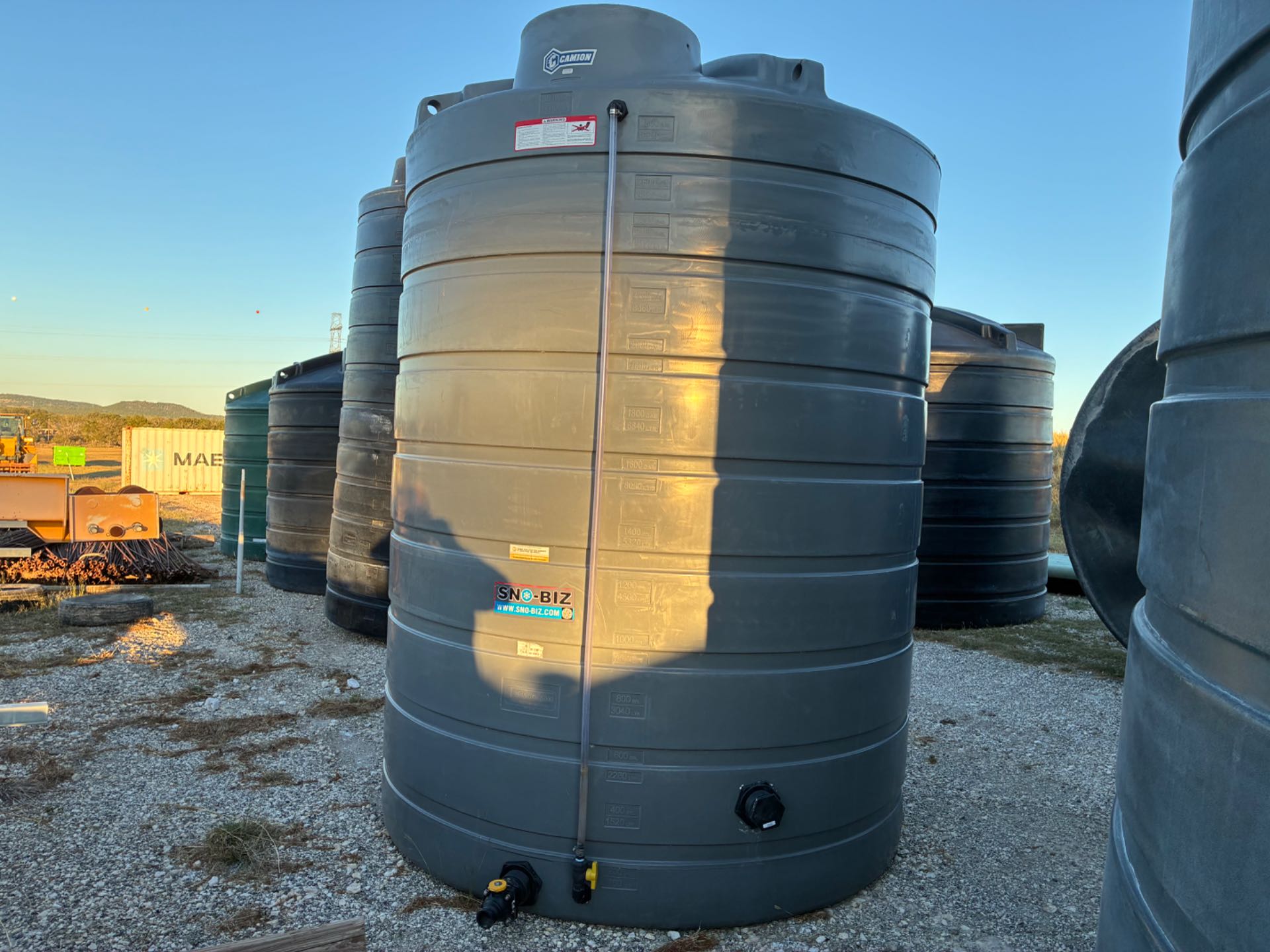 3,000 Gallon Flat Bottom Storage Tank - Gray