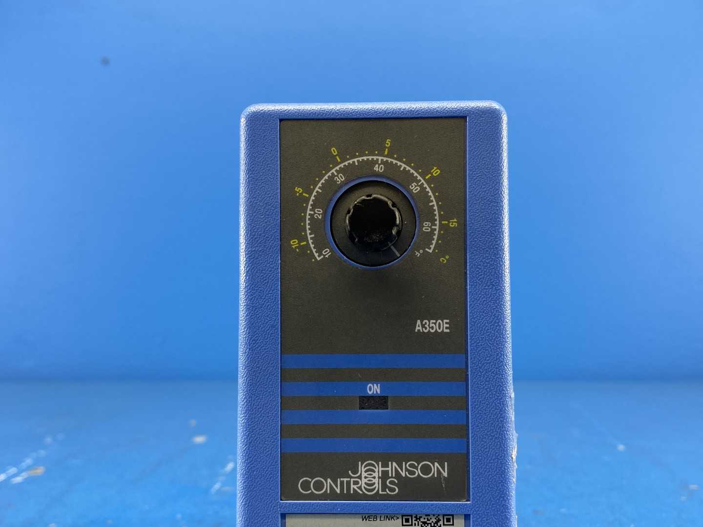 Johnson Controls A350EA-4 Electronic Temperature Controller
