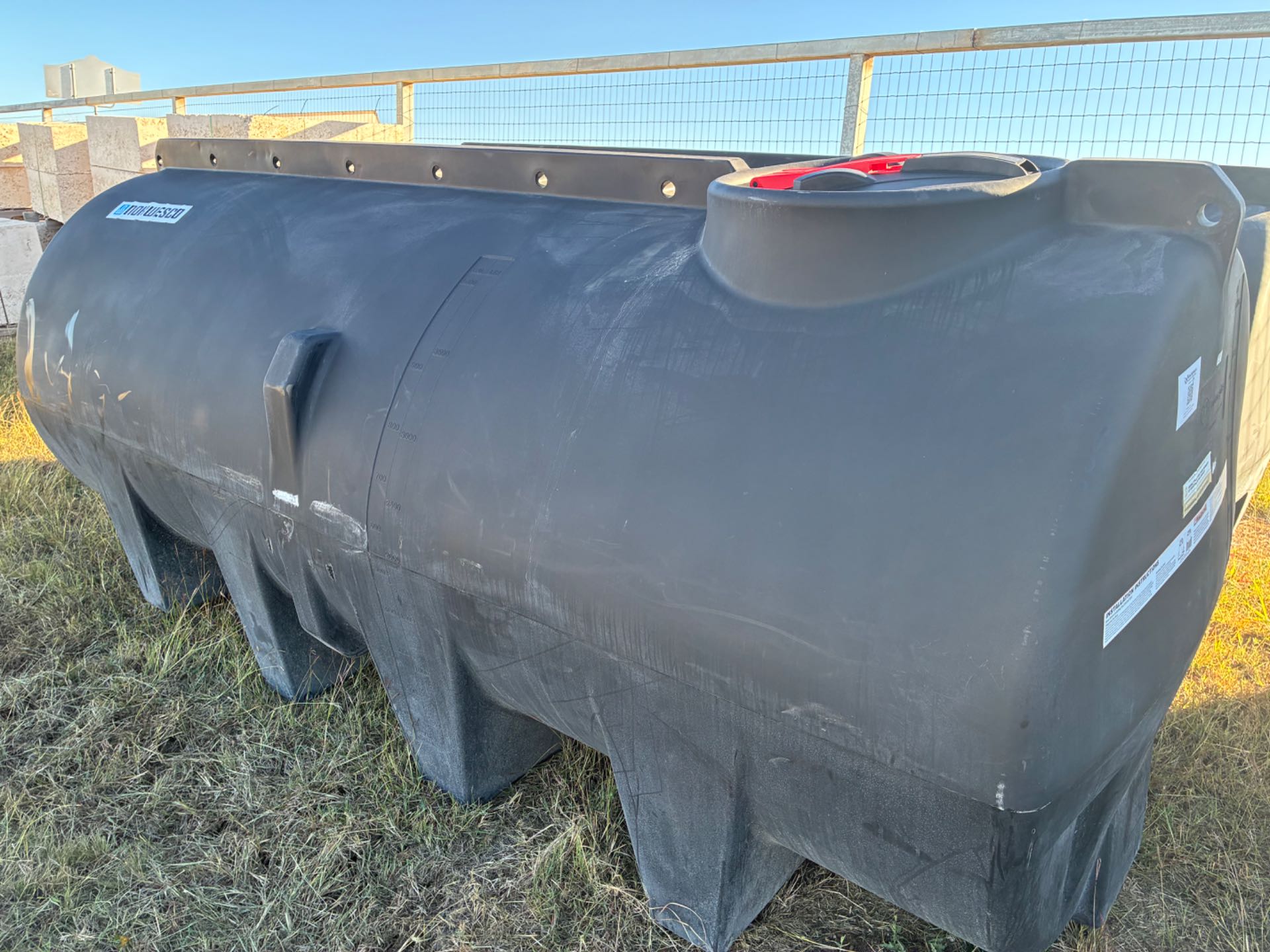 1,000 Gallon Horizontal Sump Bottom Storage Tank - Black