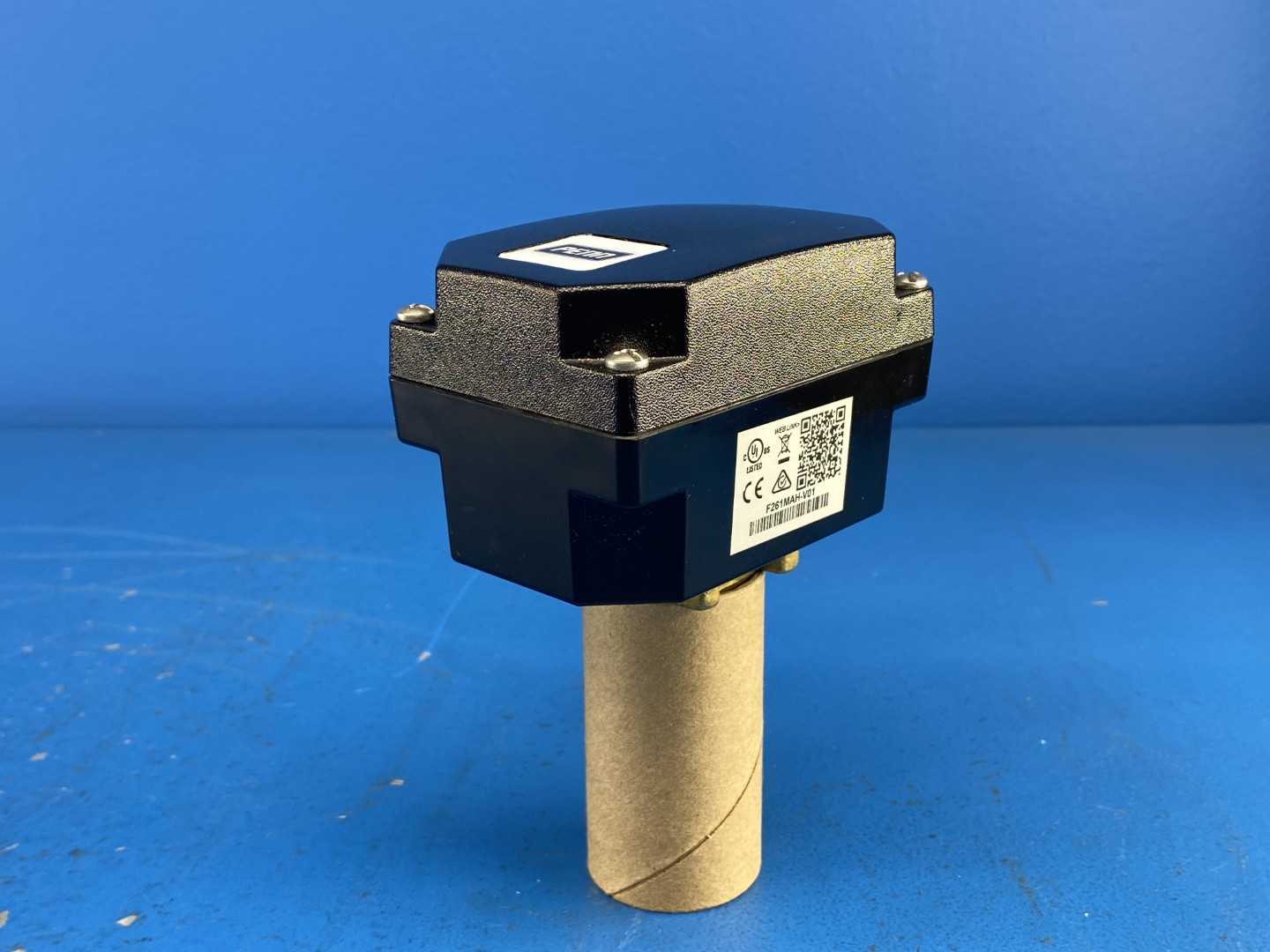 Penn F261MAH-V01C Liquid Flow Switch 1 - 11-1/2 NPT Type 4 Vapor Tight SPDT 24/240V 50/60Hz 16 AMP MAX