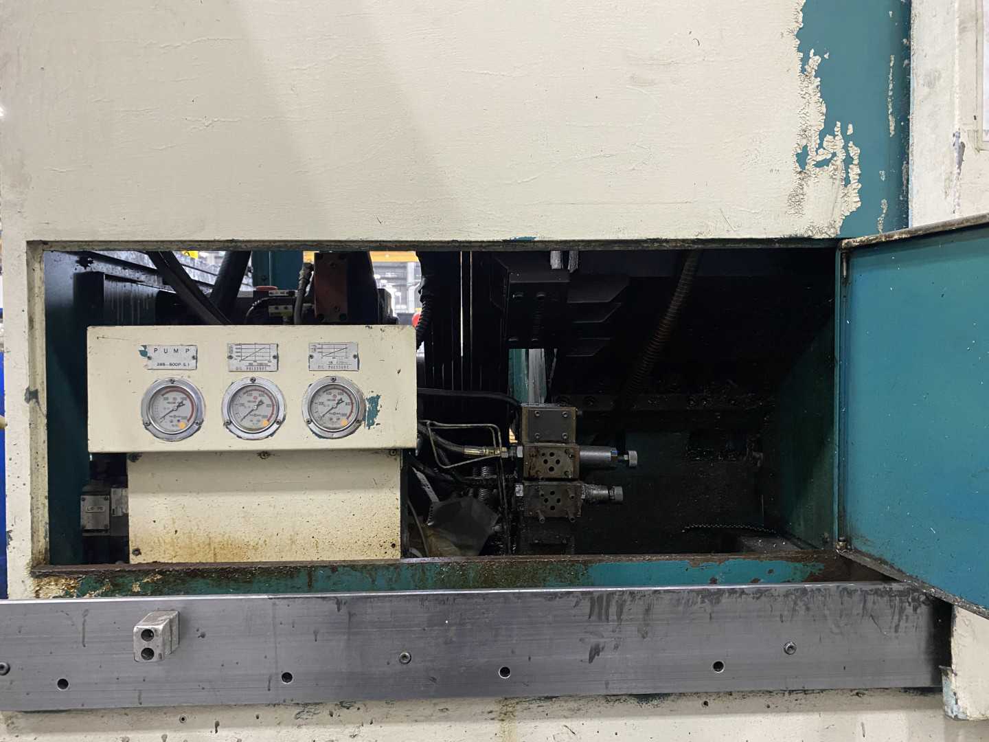 PARTS UNIT Nakamura-Tome Slant-4B CNC Horizontal Turning Center (HTC), Fanuc Panel, 12" Chuck, 33.86" Swing Over Bed, 20.47" Swing Over Saddle, 18.31" Turning Diameter