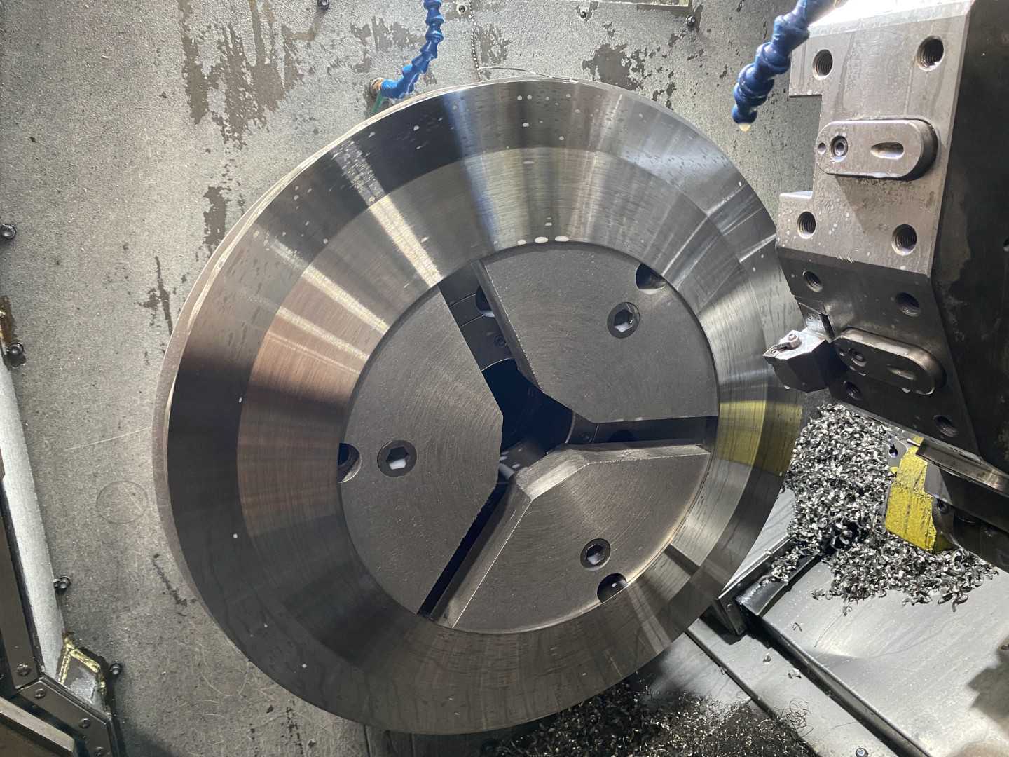 Yama Seiki GS-4000L CNC Horizontal Turning Center Fanuc 0i-TD, 18,086 Hours, 2010, 18" Chuck, 30.31" Swing, 24.41" Turn Dia, 32.2" Length, 30/37 kW, 12-Station Drum Turret