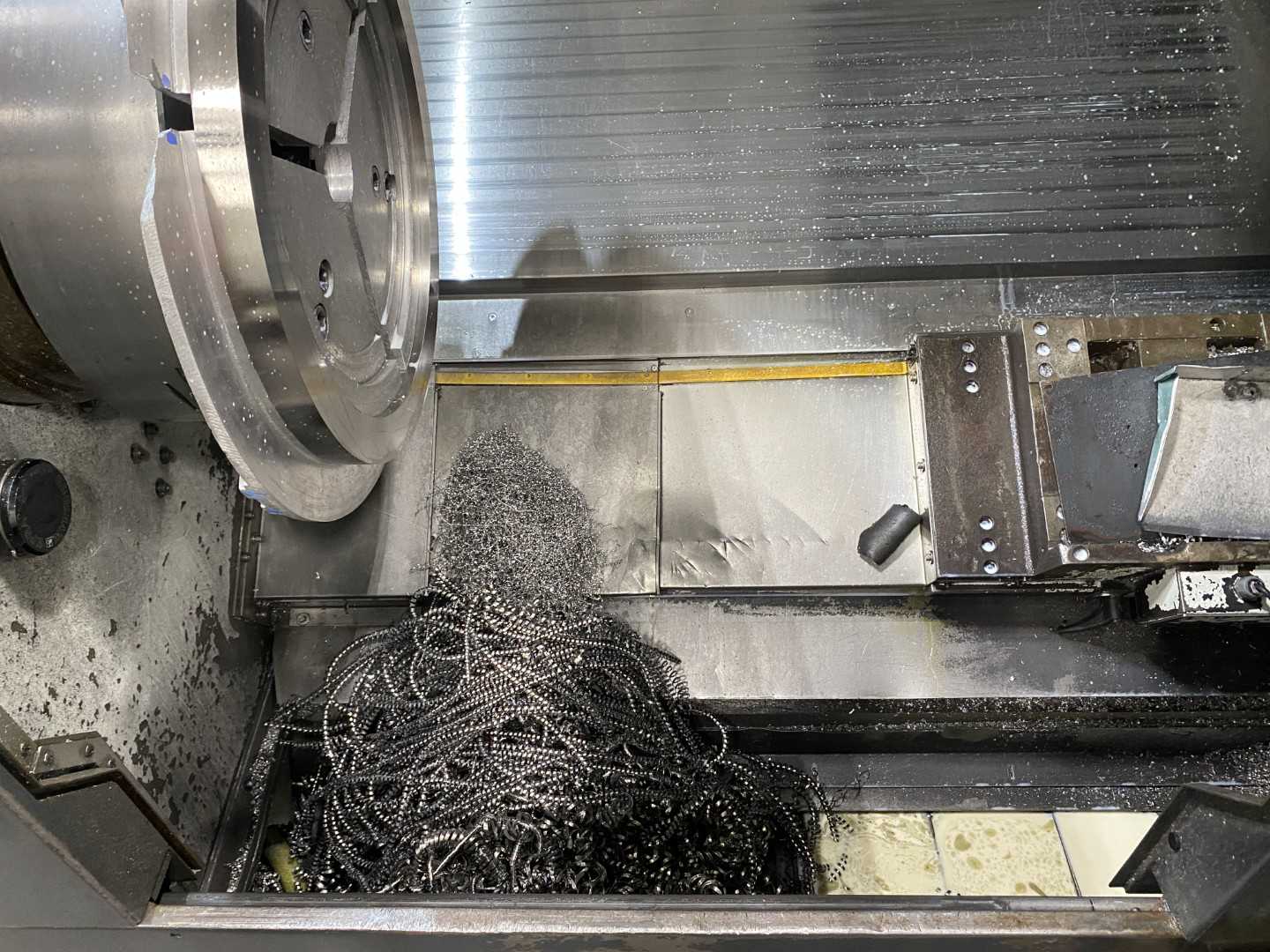 Yama Seiki GS-4000LM CNC Horizontal Turning Center Fanuc 0i-TD, 20,635 Hours, 2012, 18" Chuck, 30.31" Swing, 24.4" Turn Dia, 59.05" Length, Live Tooling, 12-Station Turret