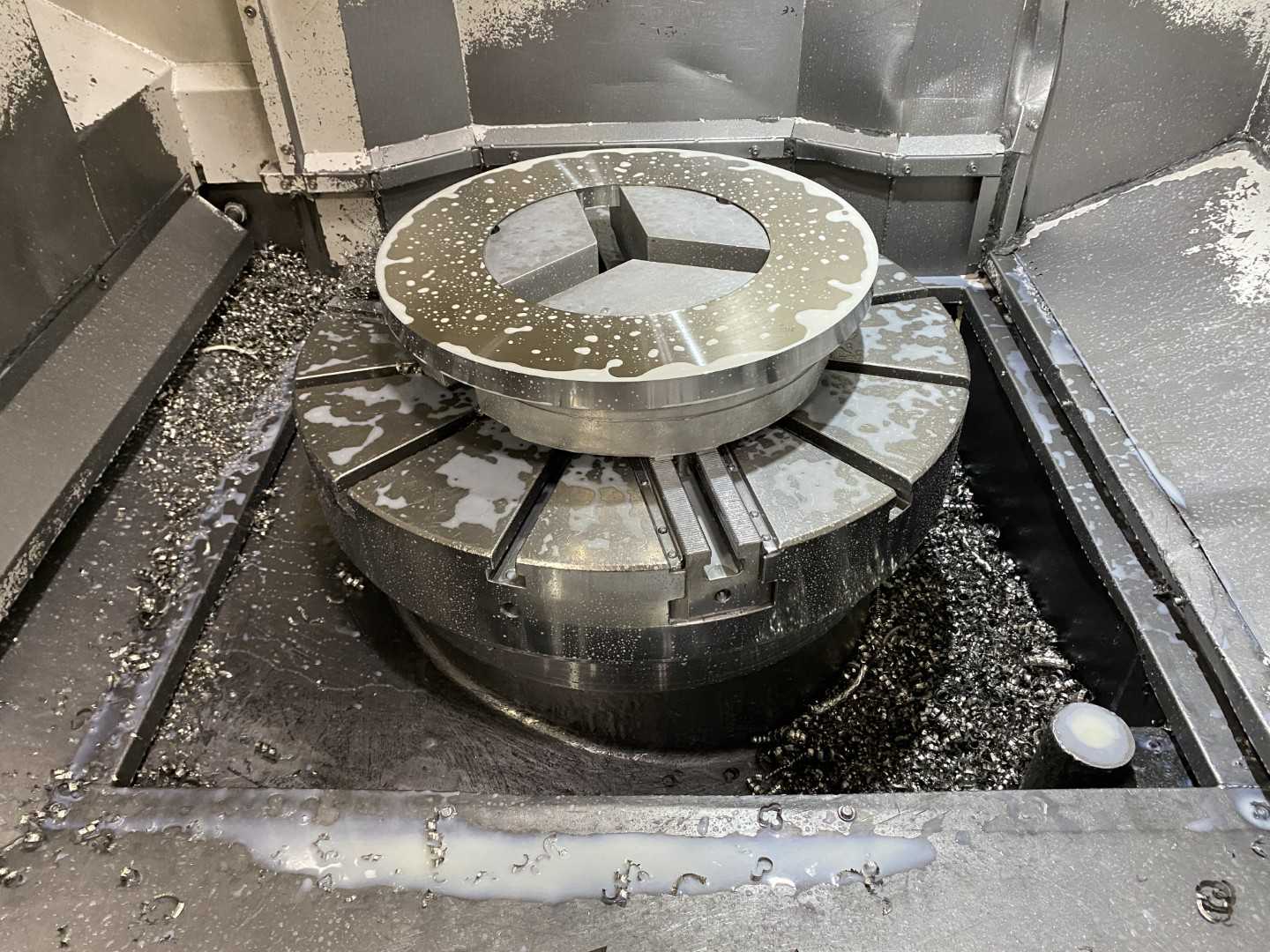 Honor Seiki VL-86C CNC Vertical Turning Center Fanuc 0i-TD, 24,314 Hours, 2012, 31.5" Table, 37.4" Swing, 37.4" Turn Dia, 25.6" Turn Height, 12-Station Turret, 40 kVA