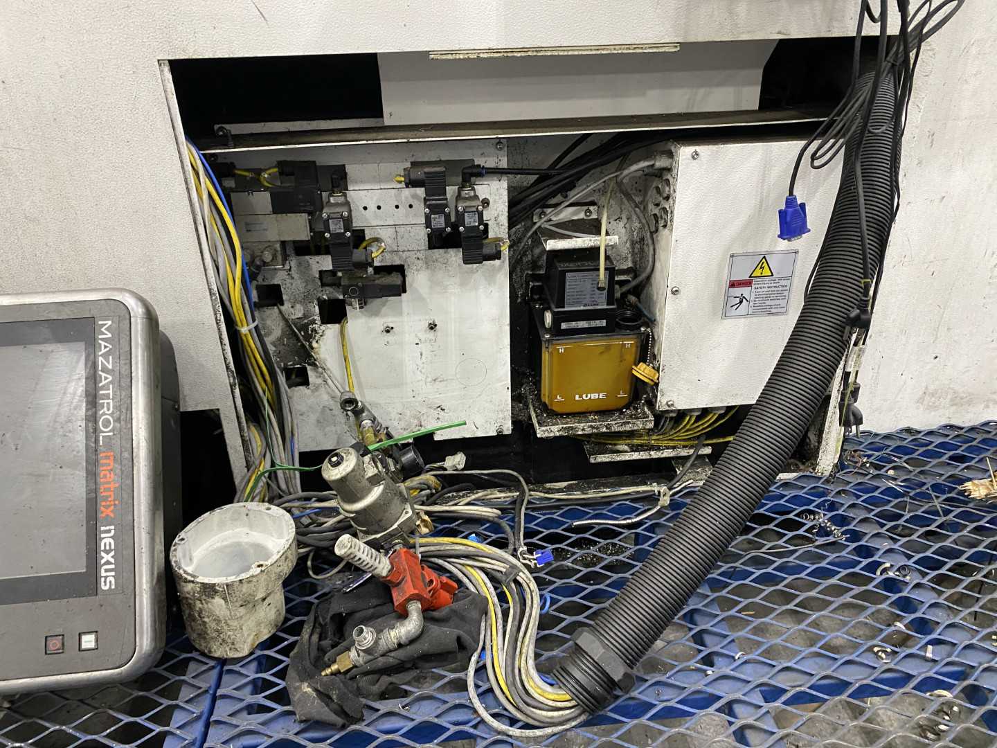 PARTS UNIT Mazak Megaturn Nexus 900 CNC Vertical Turning Center (VTC) Mazatrol Matrix Nexus 36" Table, 39.37" Swing, 36.22" Turning Diameter, 31.50" Turning Height