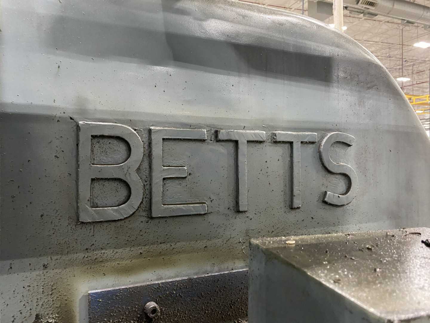 Betts Twin CNC Vertical Boring Mill, Fanuc 18-TT, Dual Ram, 4-Axis, FINCOR DC Drive, 47,586 Hours