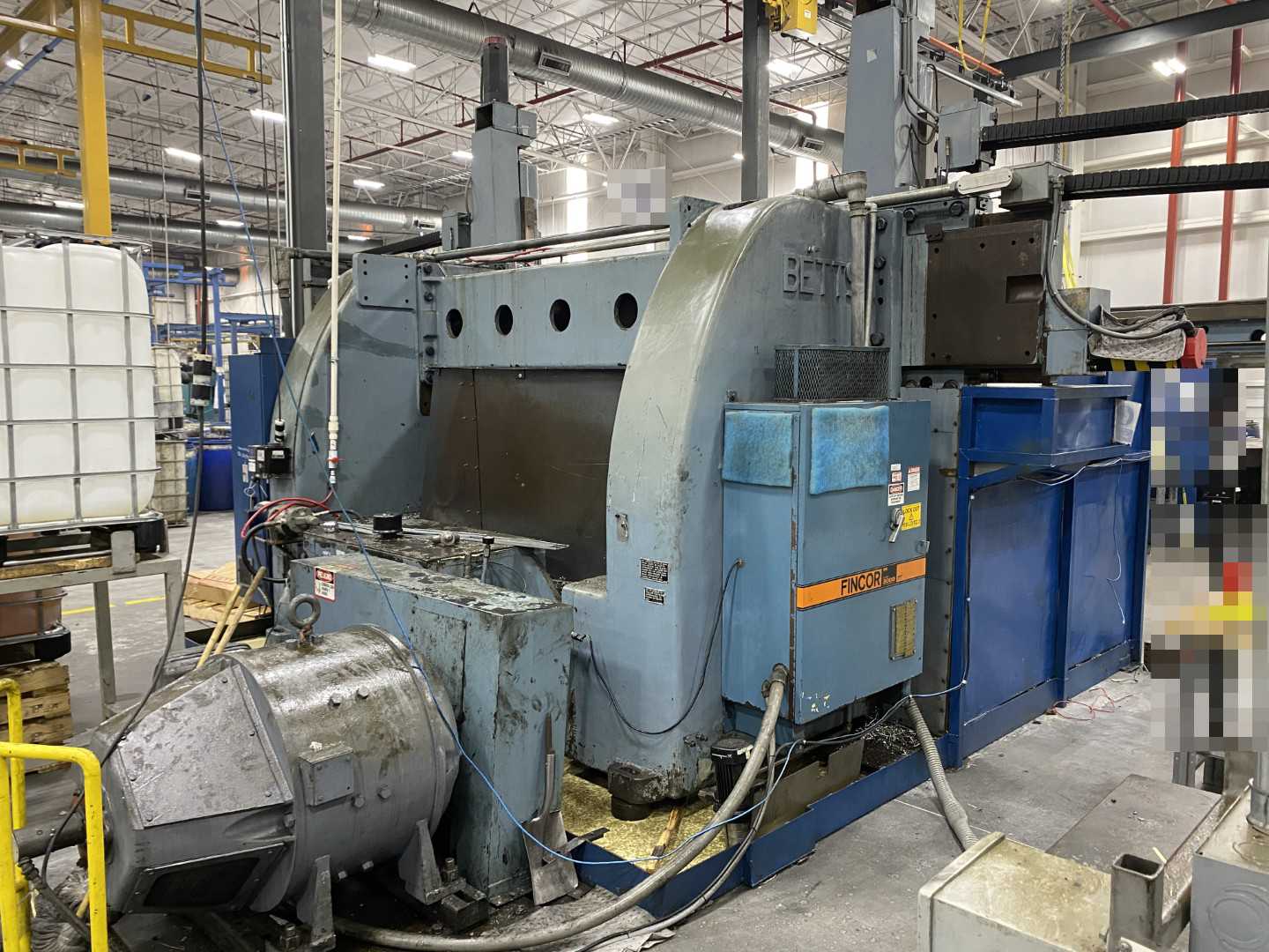 Betts Twin CNC Vertical Boring Mill, Fanuc 18-TT, Dual Ram, 4-Axis, FINCOR DC Drive, 47,586 Hours