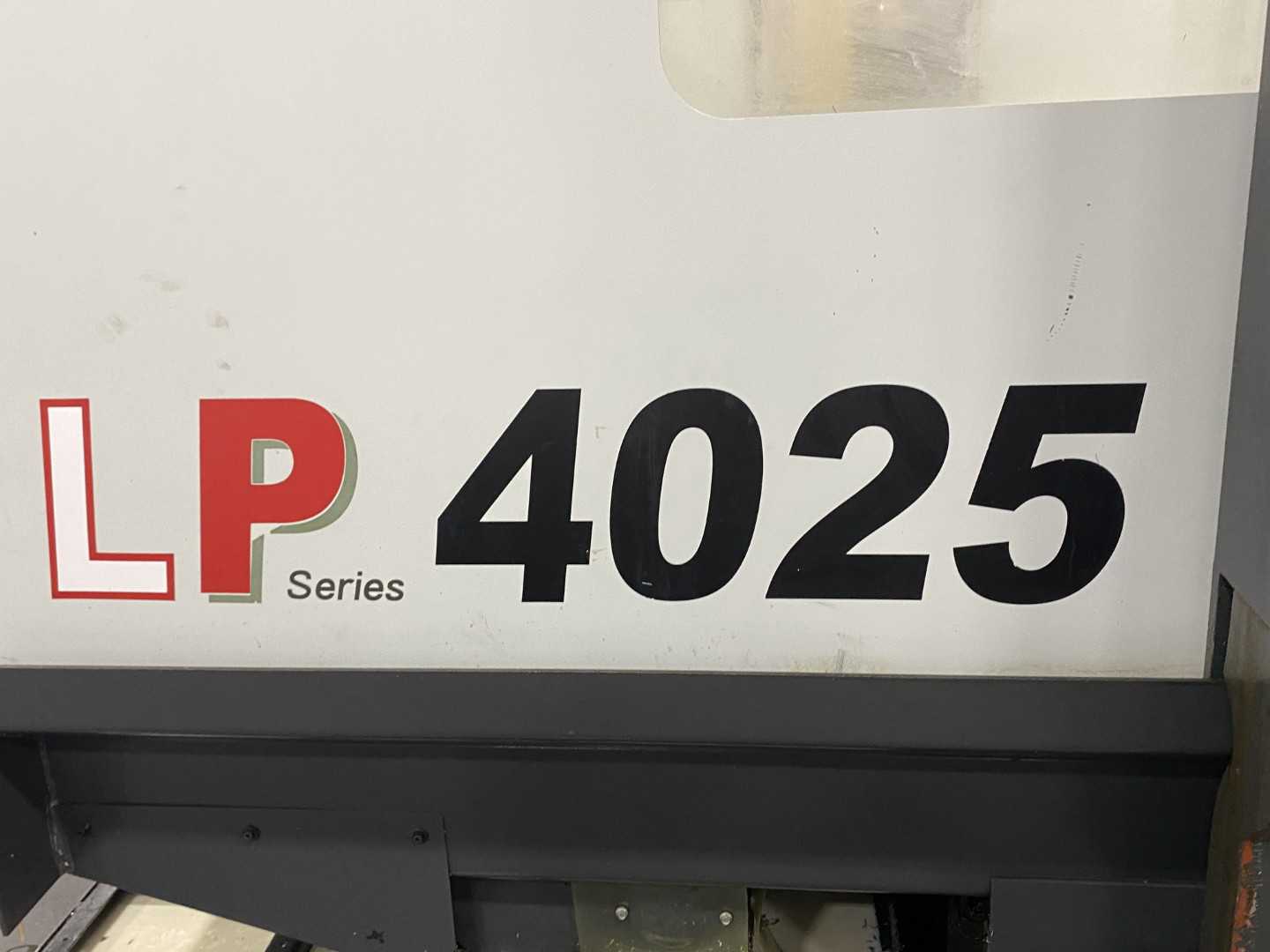 Yama Seiki (Awea) LP4025 2011 CNC Bridge Mill, Fanuc 18i-MB, 157" X-Travel, 98" Y-Travel, 158" x 94" Table, 32-ATC, 18,697 Hours