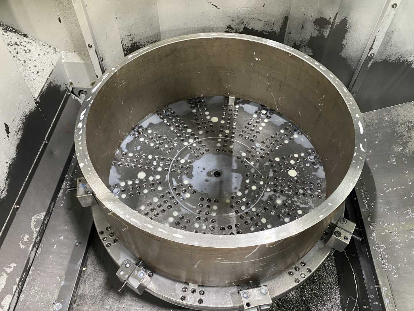 Honor Seiki VL-86C CNC Vertical Turning Center Fanuc 0i-TF, 17,025 Hours, 2016, 32" Table, 37.4" Swing, 37.4" Turn Dia, 25.5" Turn Height, 12-Station Turret, 70 kVA