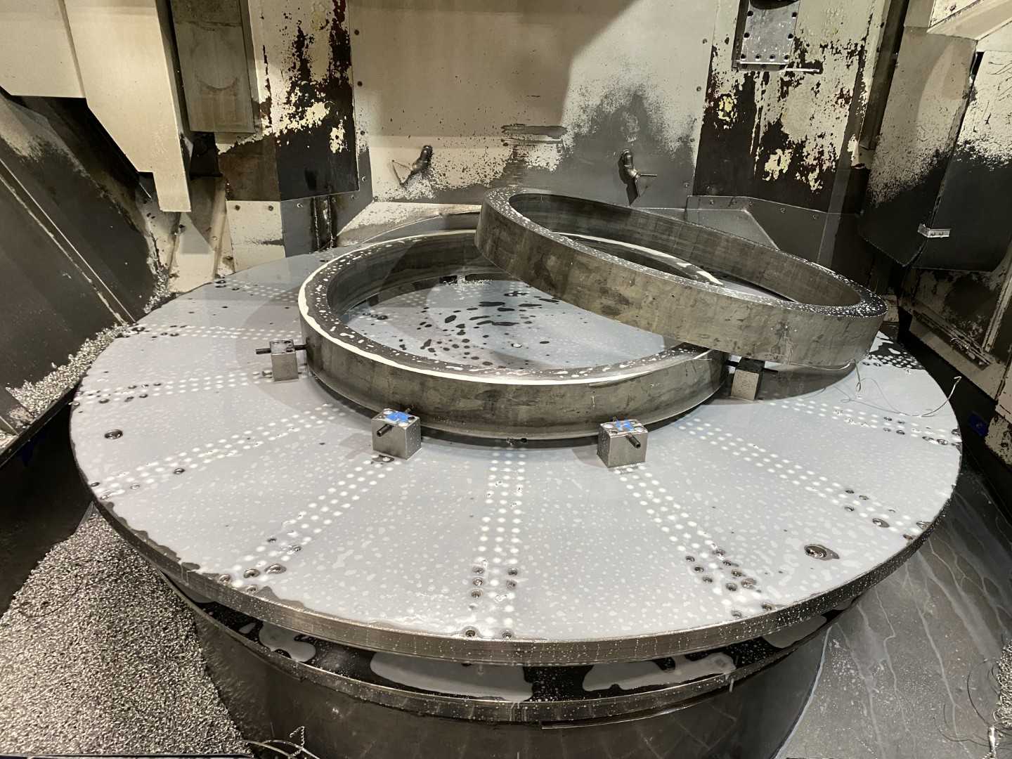 Honor Seiki VL-160C 2012 CNC VTL Vertical Turning Center, Fanuc 0i-TD, 78.7" Swing, 63" Table, 12-ATC, 60 HP, 17,491 Hours