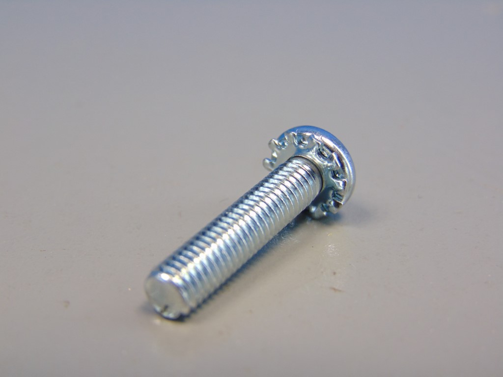 10-32 X 7/8  Phillips Pan Head Machine Screws