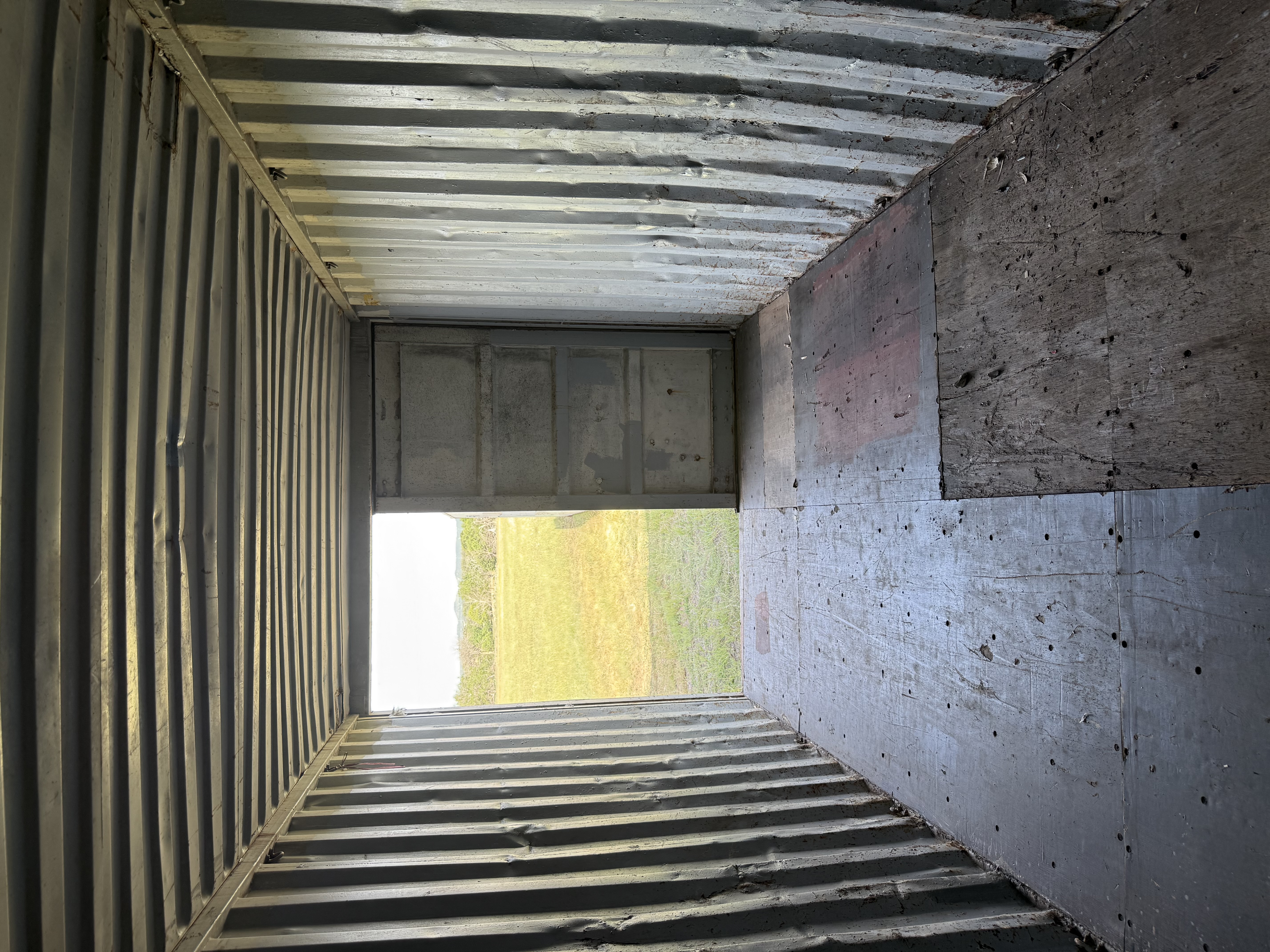 20' Container USED WIND & WEATHER TIGHT GRADE C, STANDARD 8'6" TALL 2 DOOR pockets std handles	