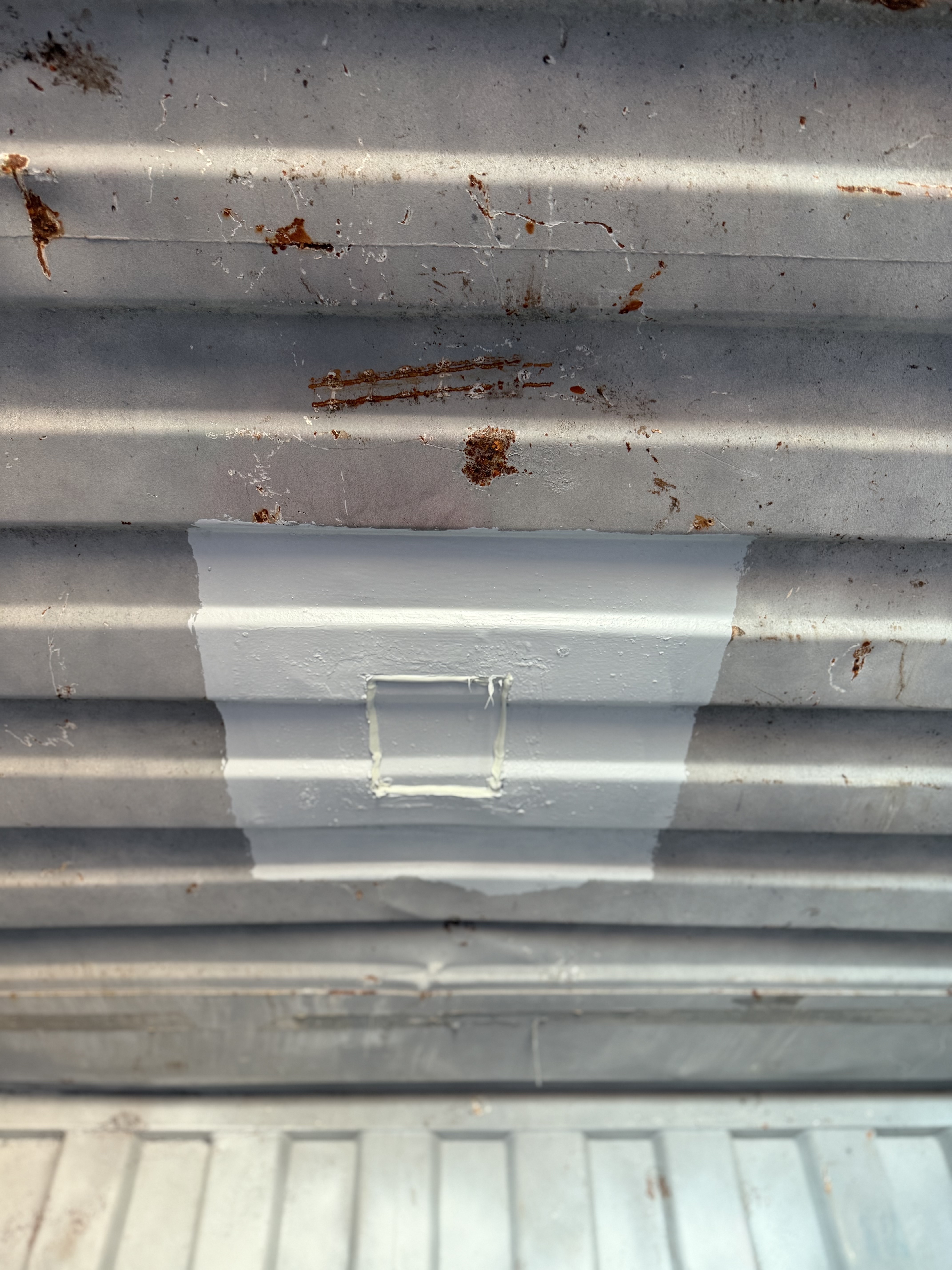 20' Container USED WIND & WEATHER TIGHT GRADE C, STANDARD 8'6" TALL 2 DOOR pockets std handles