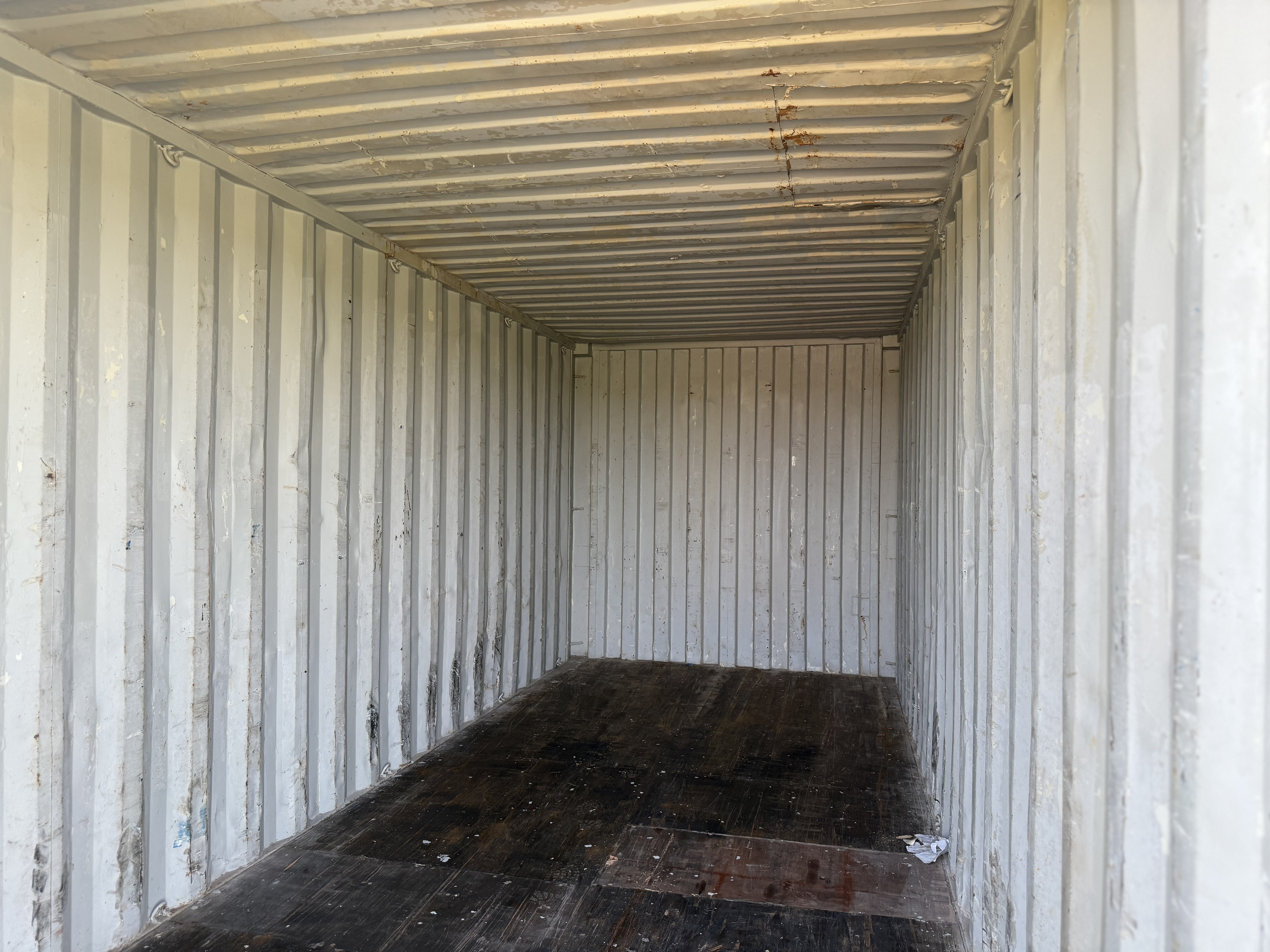 20' Container USED WIND & WEATHER TIGHT GRADE C, STANDARD 8'6" TALL 2 DOOR pockets std handles