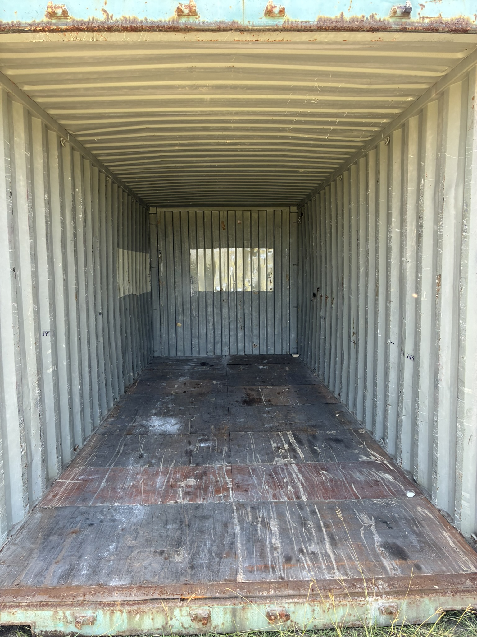 20' Container USED WIND & WEATHER TIGHT GRADE B, STANDARD 8'6" TALL 2 DOOR pockets std handles