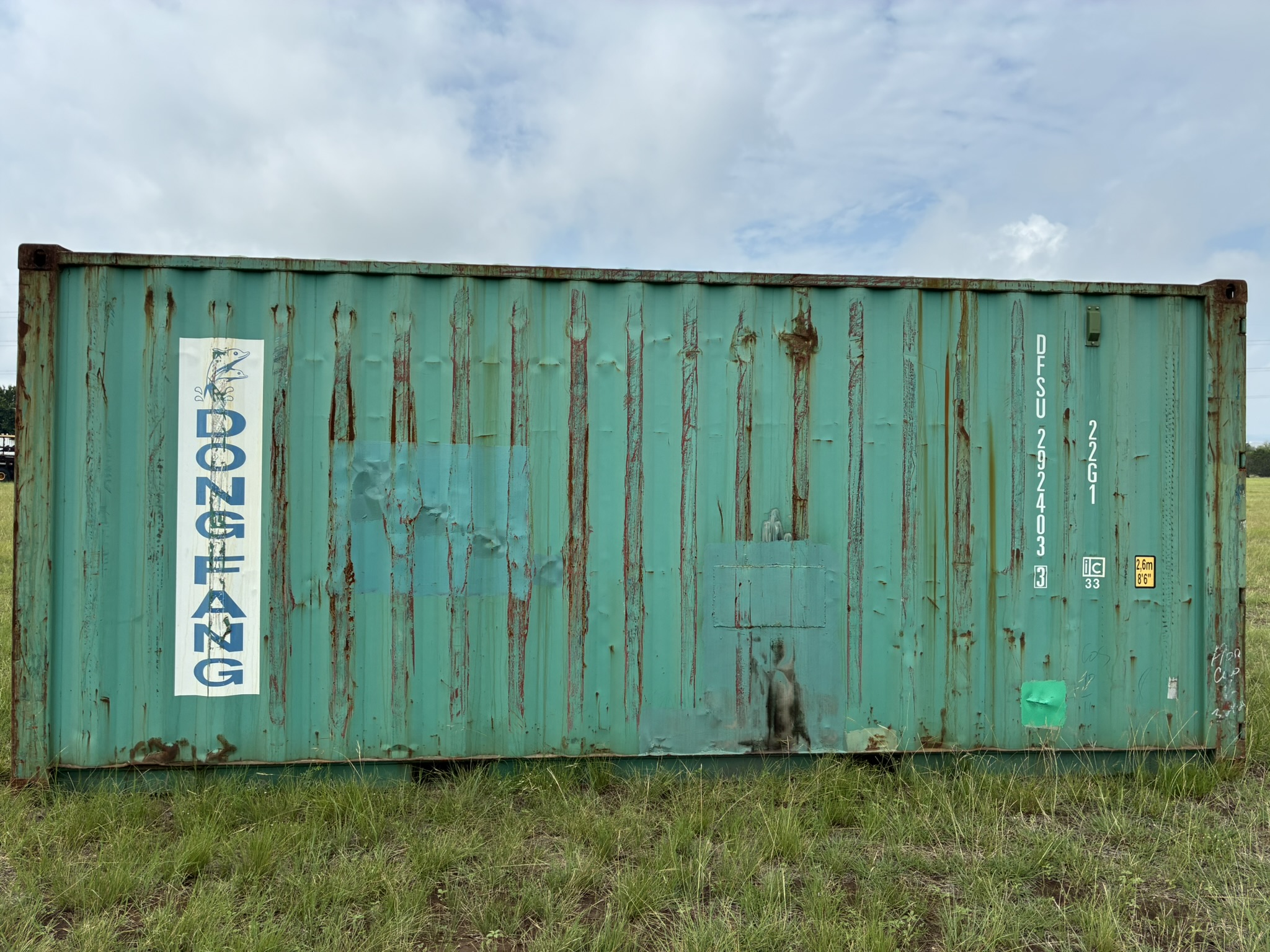 20' Container USED WIND & WEATHER TIGHT GRADE C, STANDARD 8'6" TALL 2 DOOR pockets std handles