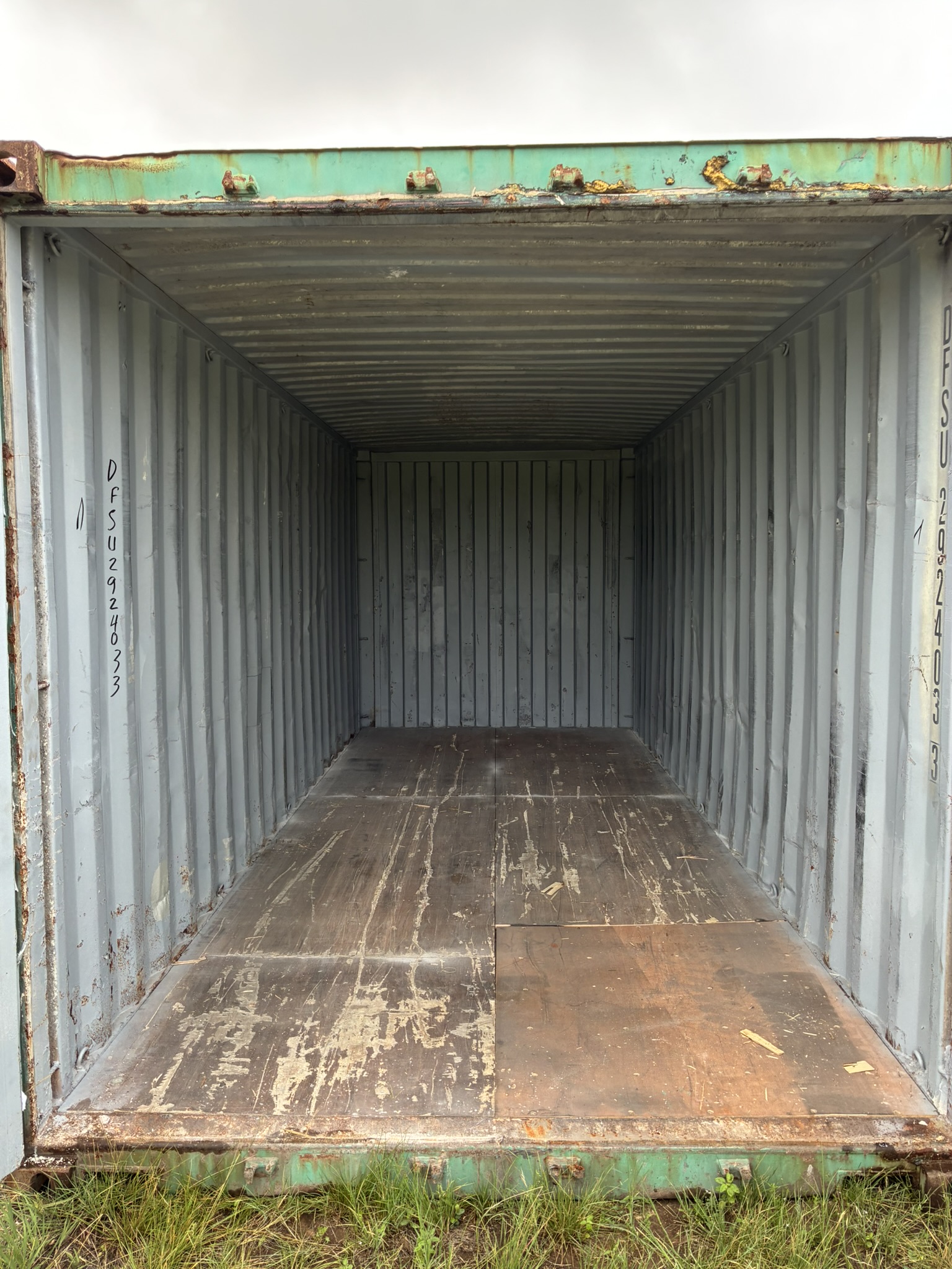 20' Container USED WIND & WEATHER TIGHT GRADE C, STANDARD 8'6" TALL 2 DOOR pockets std handles
