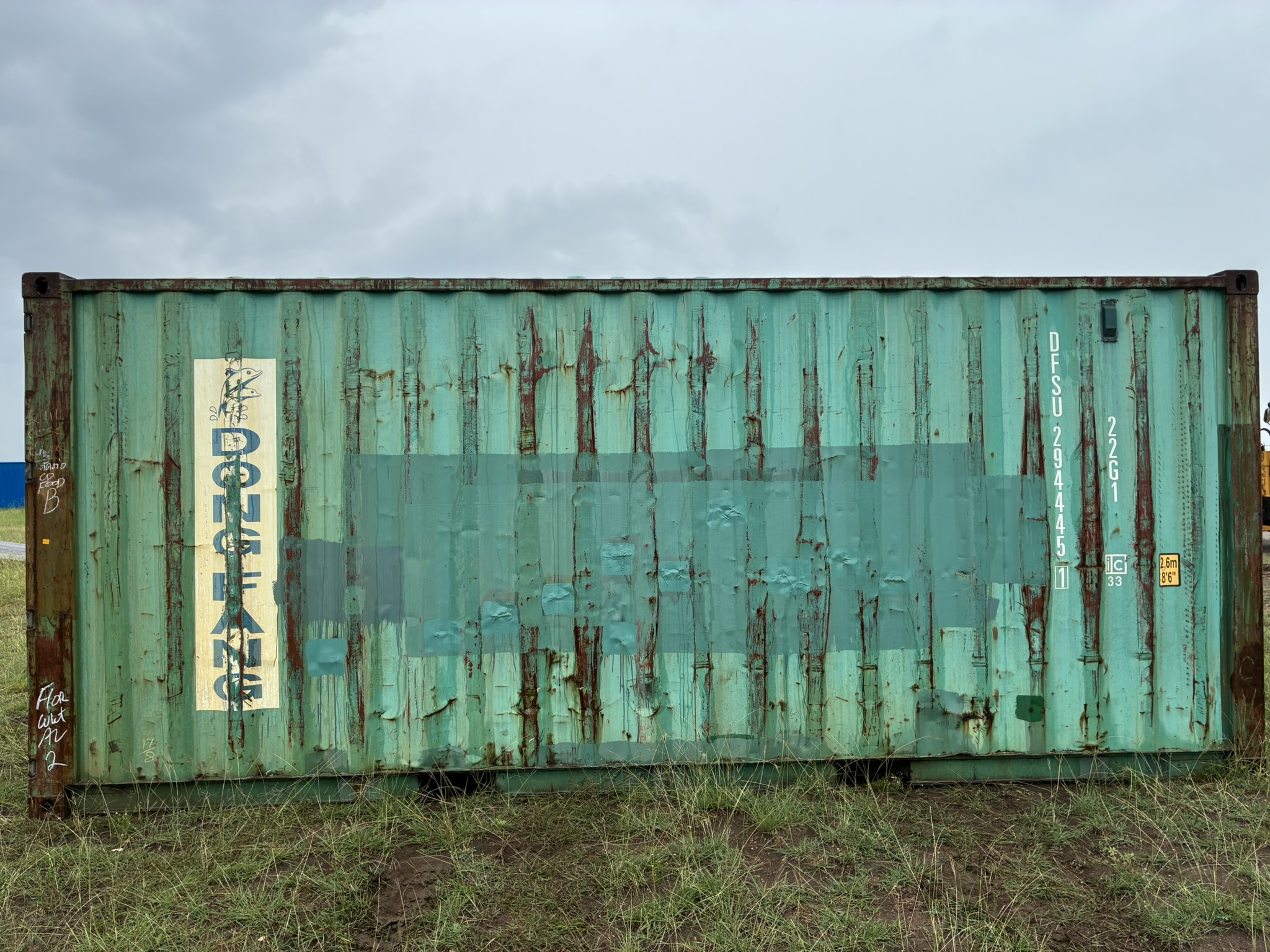 20' Container USED WIND & WEATHER TIGHT GRADE C, STANDARD 8'6" TALL 2 DOOR pockets std handles