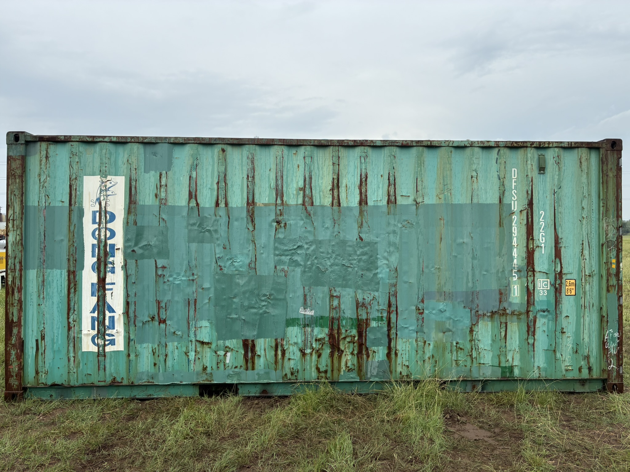 20' Container USED WIND & WEATHER TIGHT GRADE C, STANDARD 8'6" TALL 2 DOOR pockets std handles