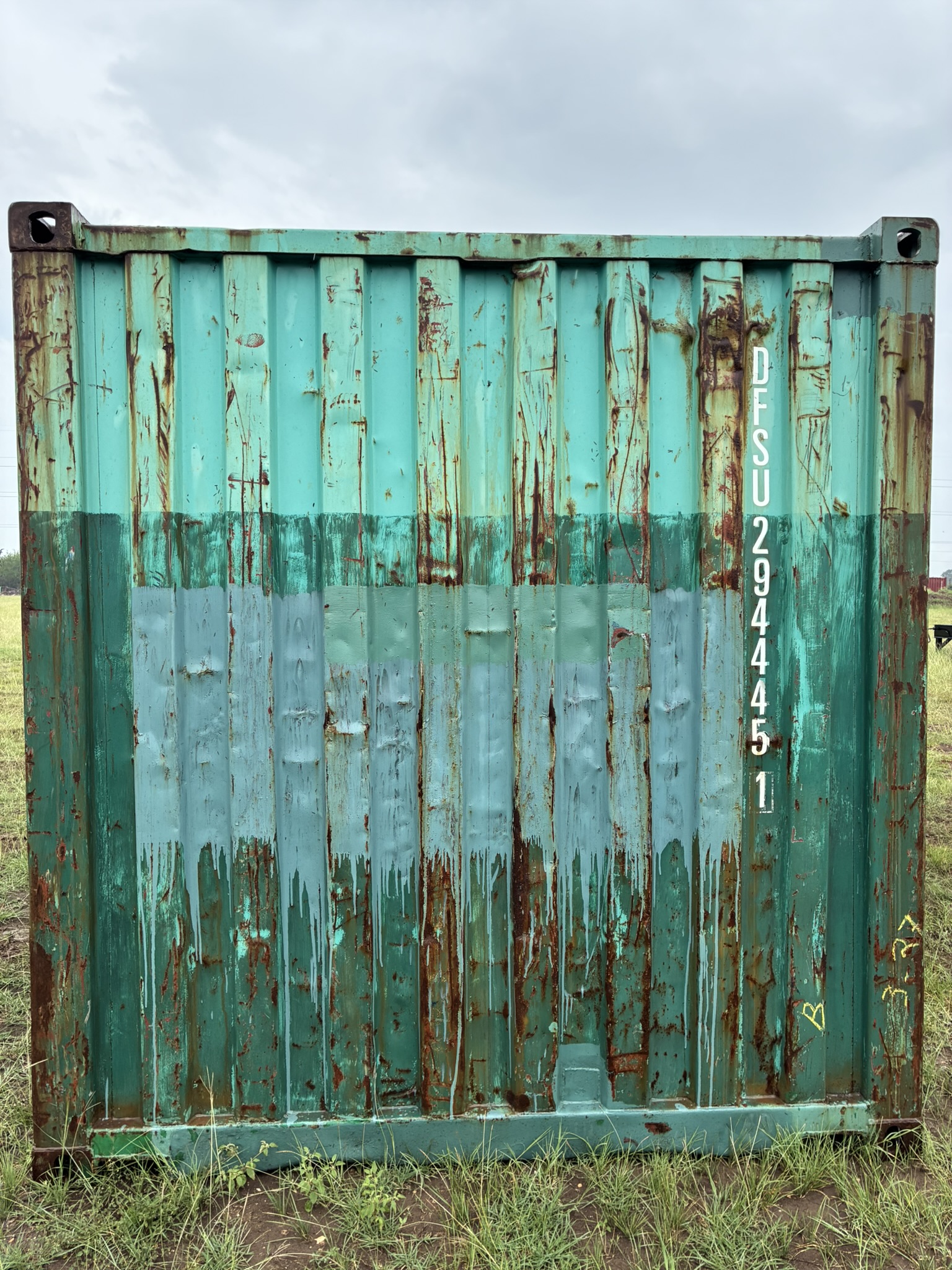 20' Container USED WIND & WEATHER TIGHT GRADE C, STANDARD 8'6" TALL 2 DOOR pockets std handles