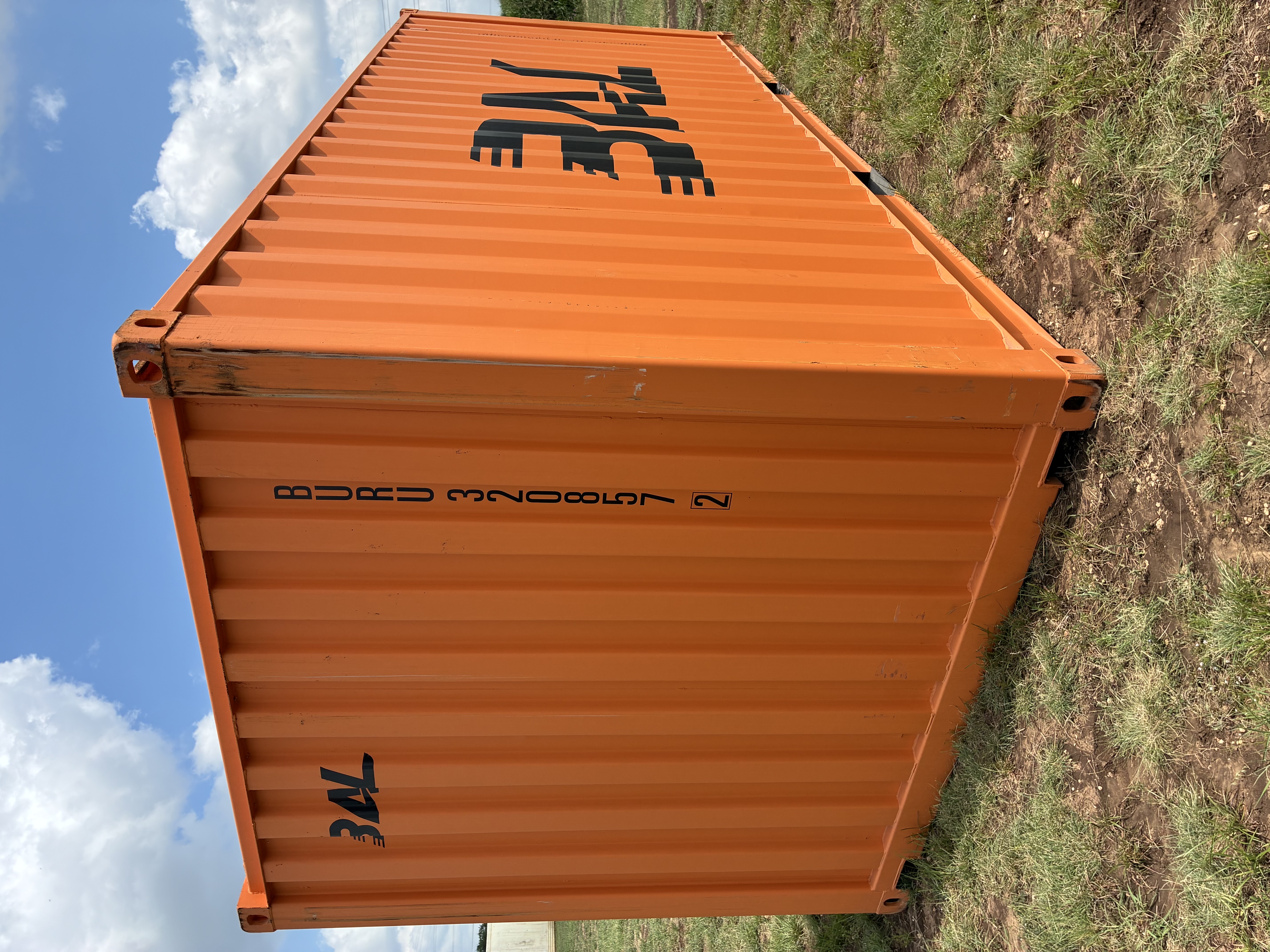 20ft Dry Van 2 Door Standard Handle - Lease Container - MINOR SCUFFS