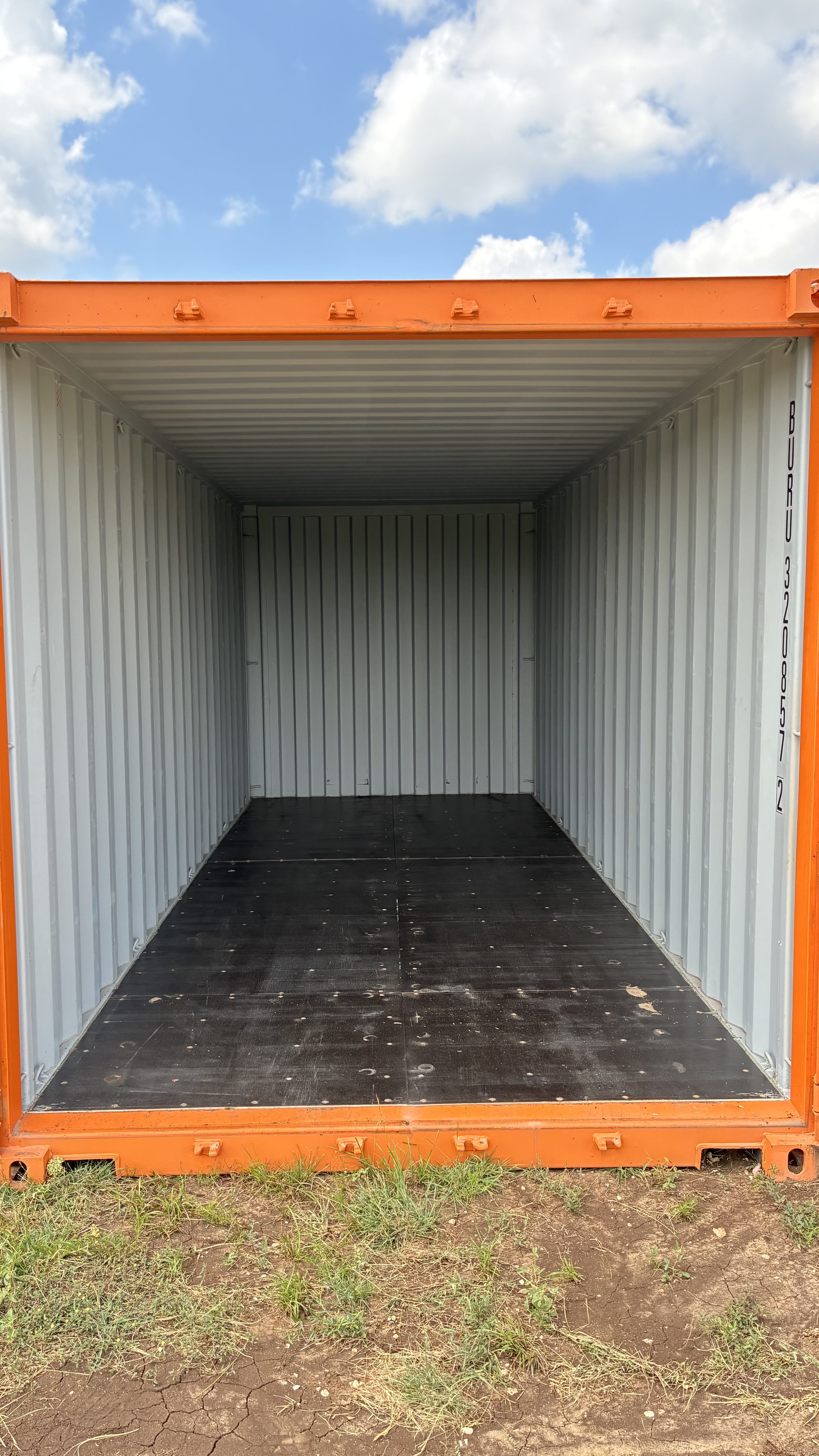 20ft Dry Van 2 Door Standard Handle - Lease Container - MINOR SCUFFS