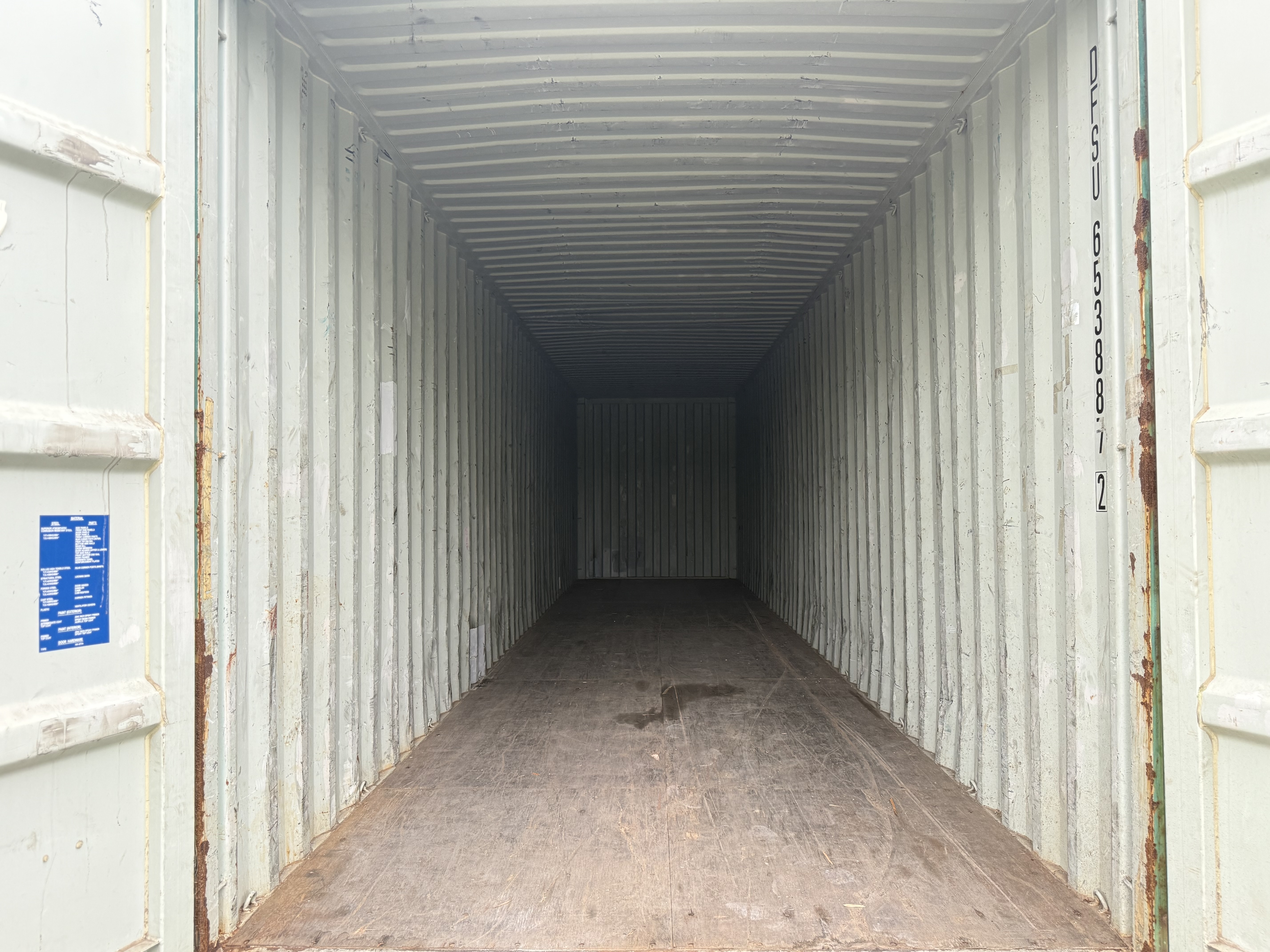 2010 USED 40' Container WIND AND WATER TIGHT, HIGH CUBE 9'6" TALL, RUST RED, 2 DOOR STD handles