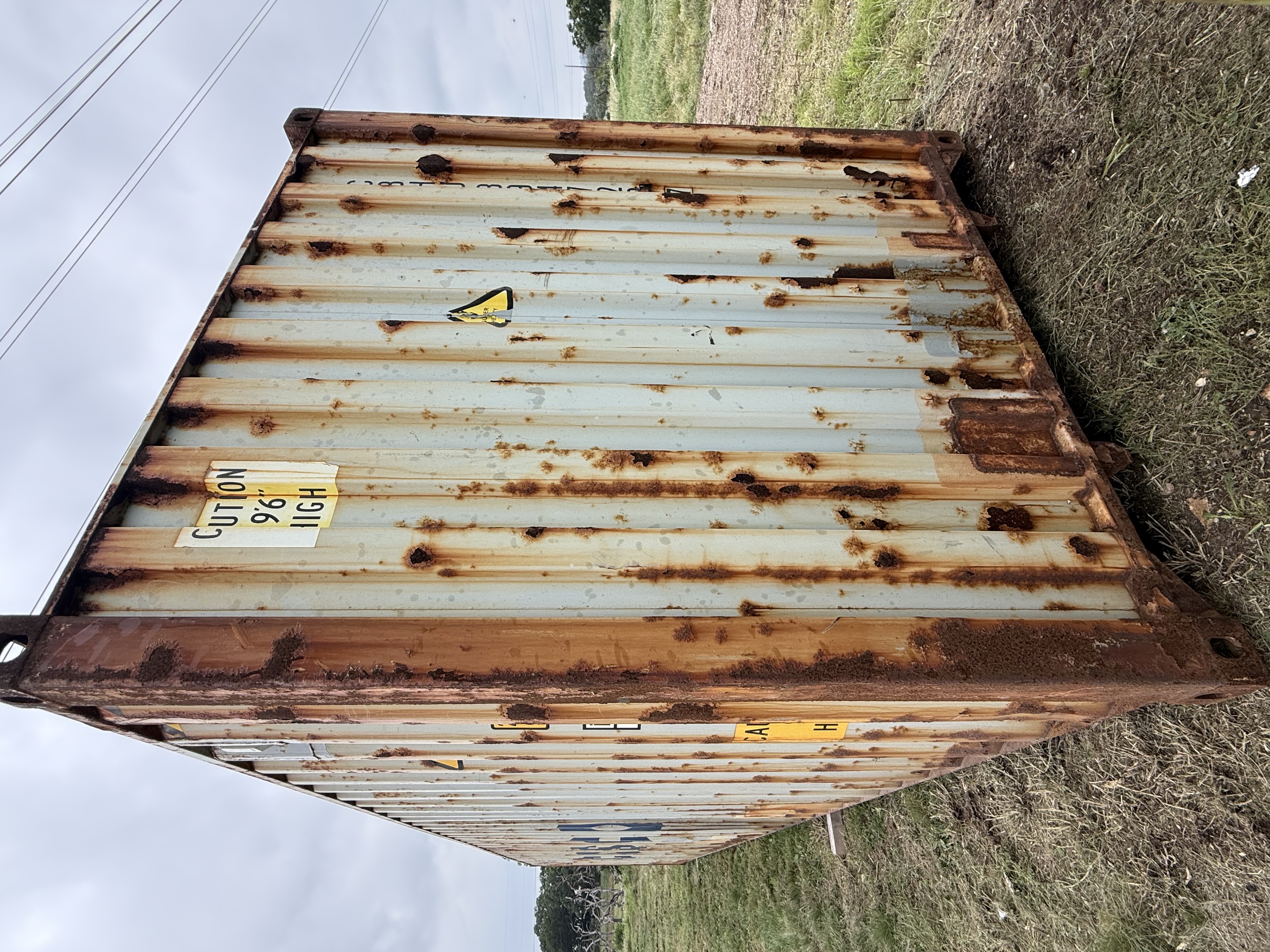 40' Container USED WIND AND WATER TIGHT, HIGH CUBE 9'6" TALL, 2 DOOR STD handles