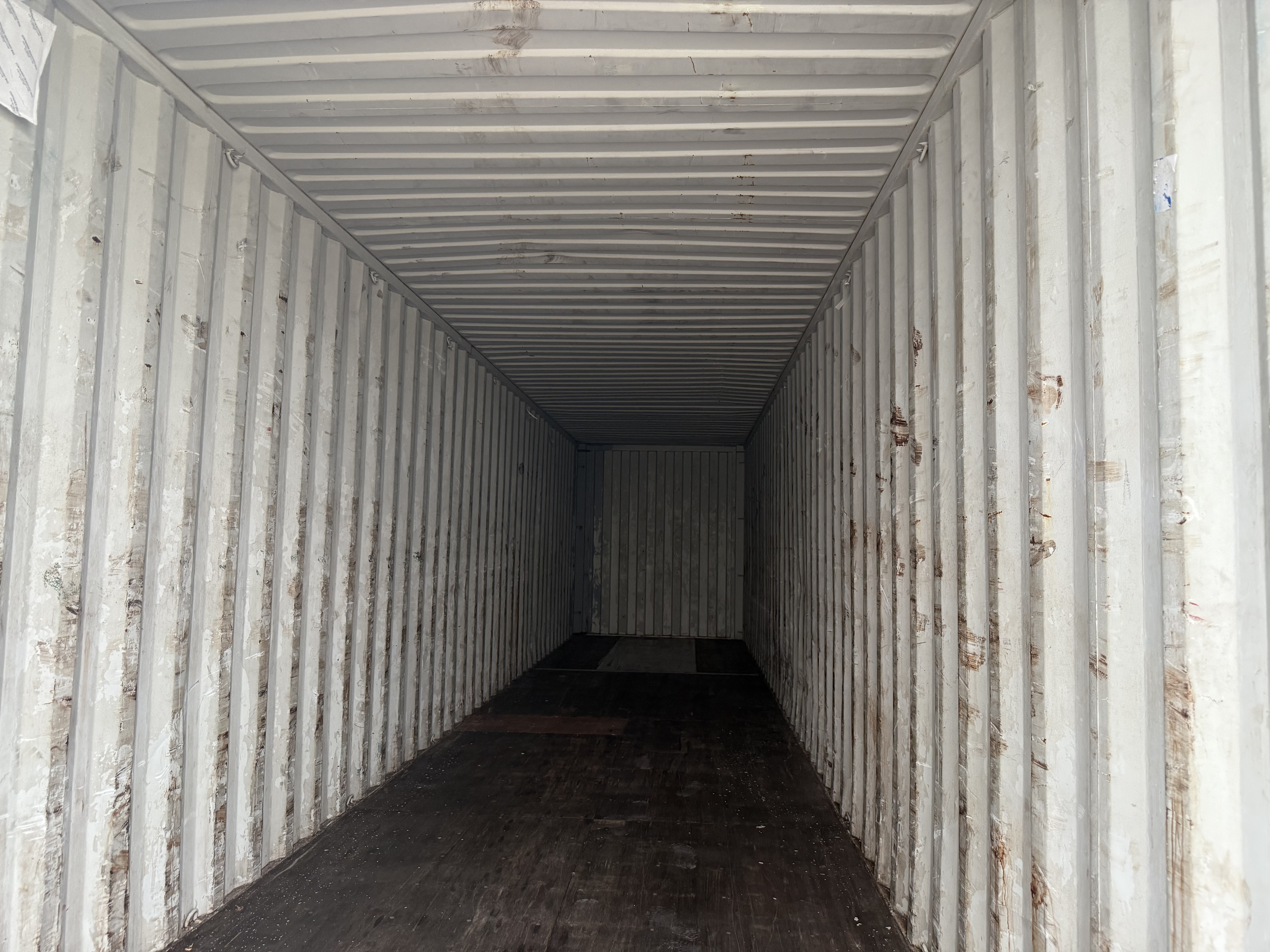 2011 40' Container USED WIND AND WATER TIGHT, HIGH CUBE 9'6" TALL, 2 DOOR STD handles- 686925