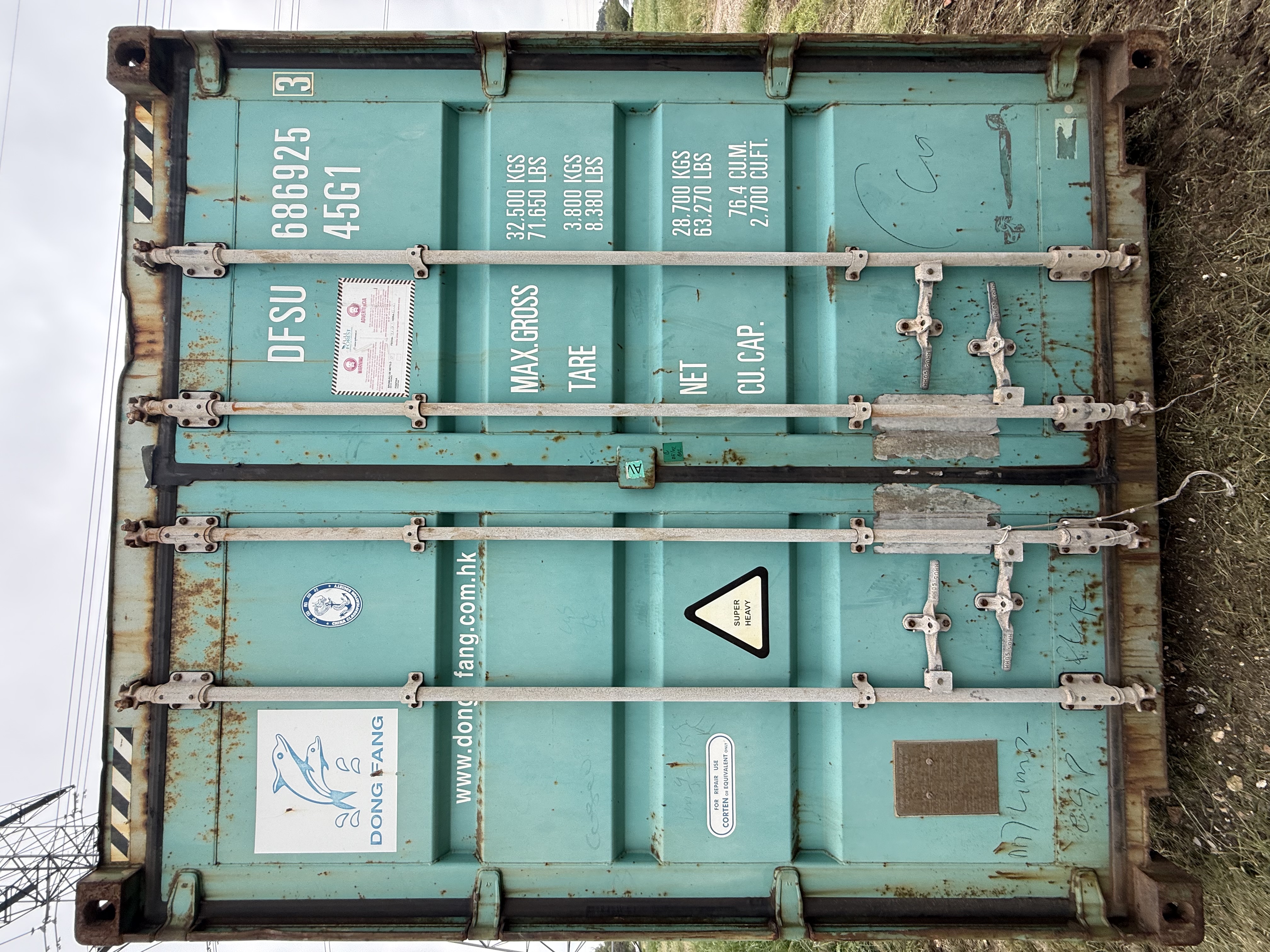 2011 40' Container USED WIND AND WATER TIGHT, HIGH CUBE 9'6" TALL, 2 DOOR STD handles- 686925