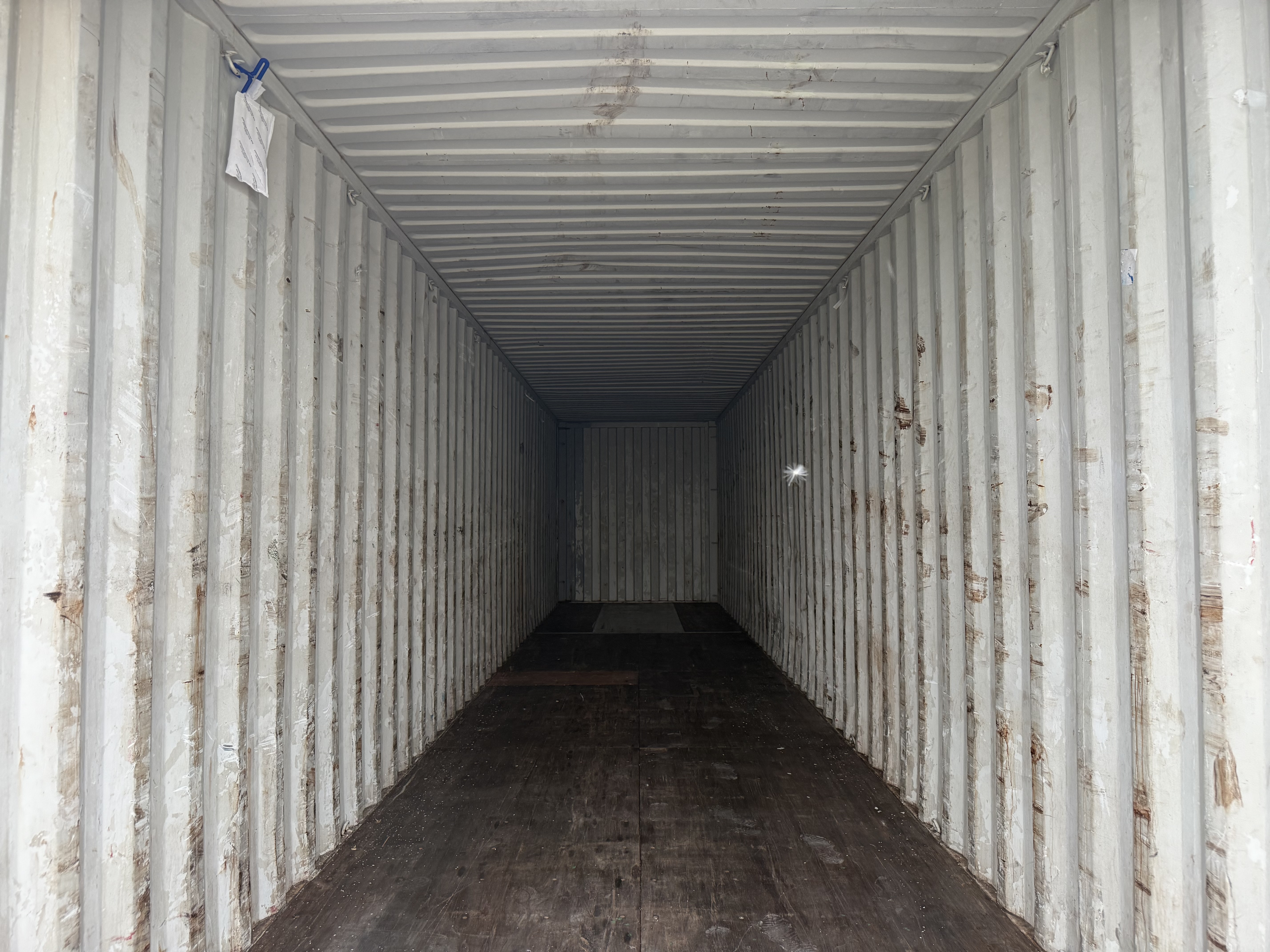 2011 40' Container USED WIND AND WATER TIGHT, HIGH CUBE 9'6" TALL, 2 DOOR STD handles- 686925