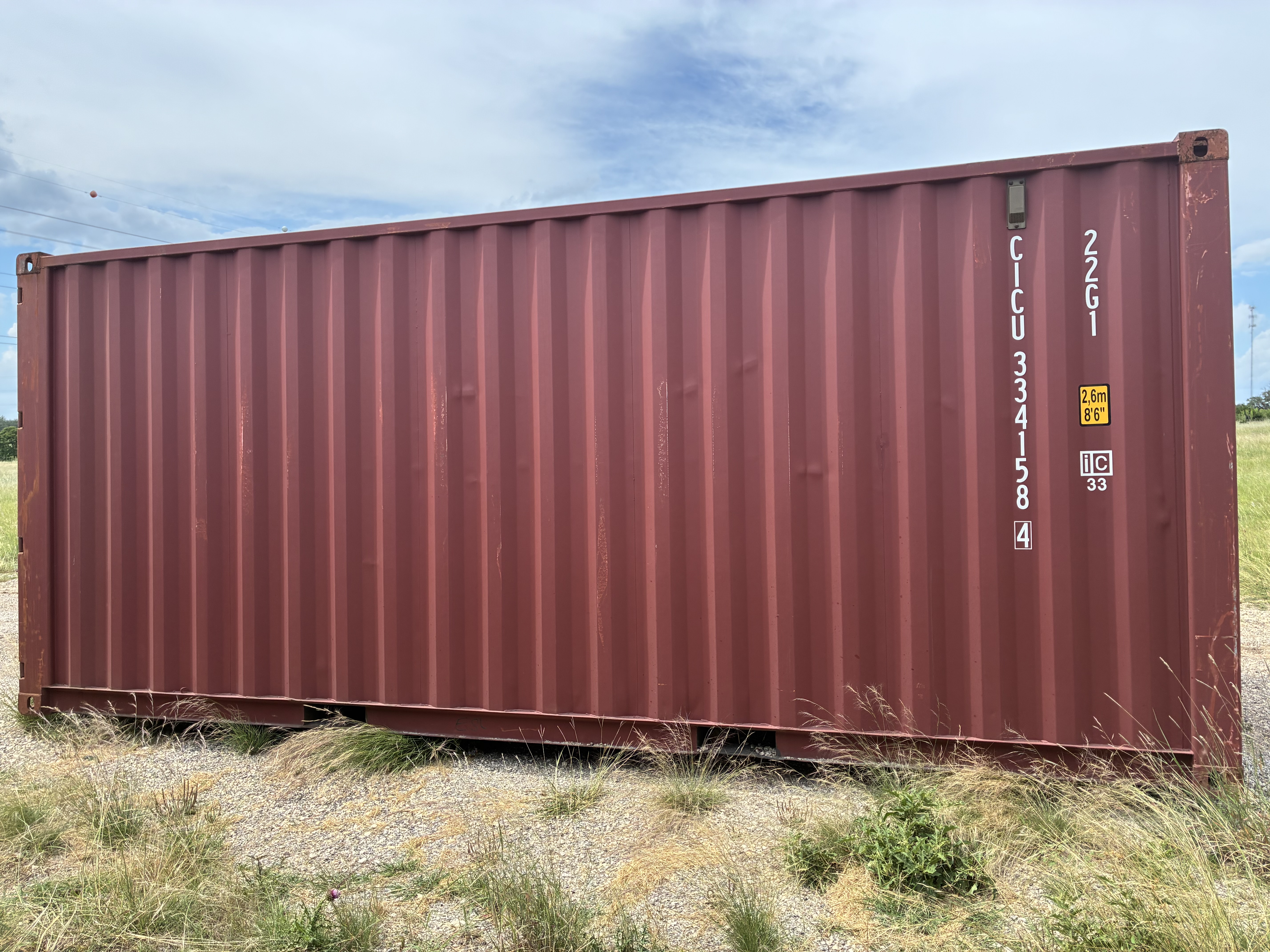 2022 20ft Dry Van 2 Door Standard Handle - Lease Container - MINOR DINGS / SCUFFS interior discoloration