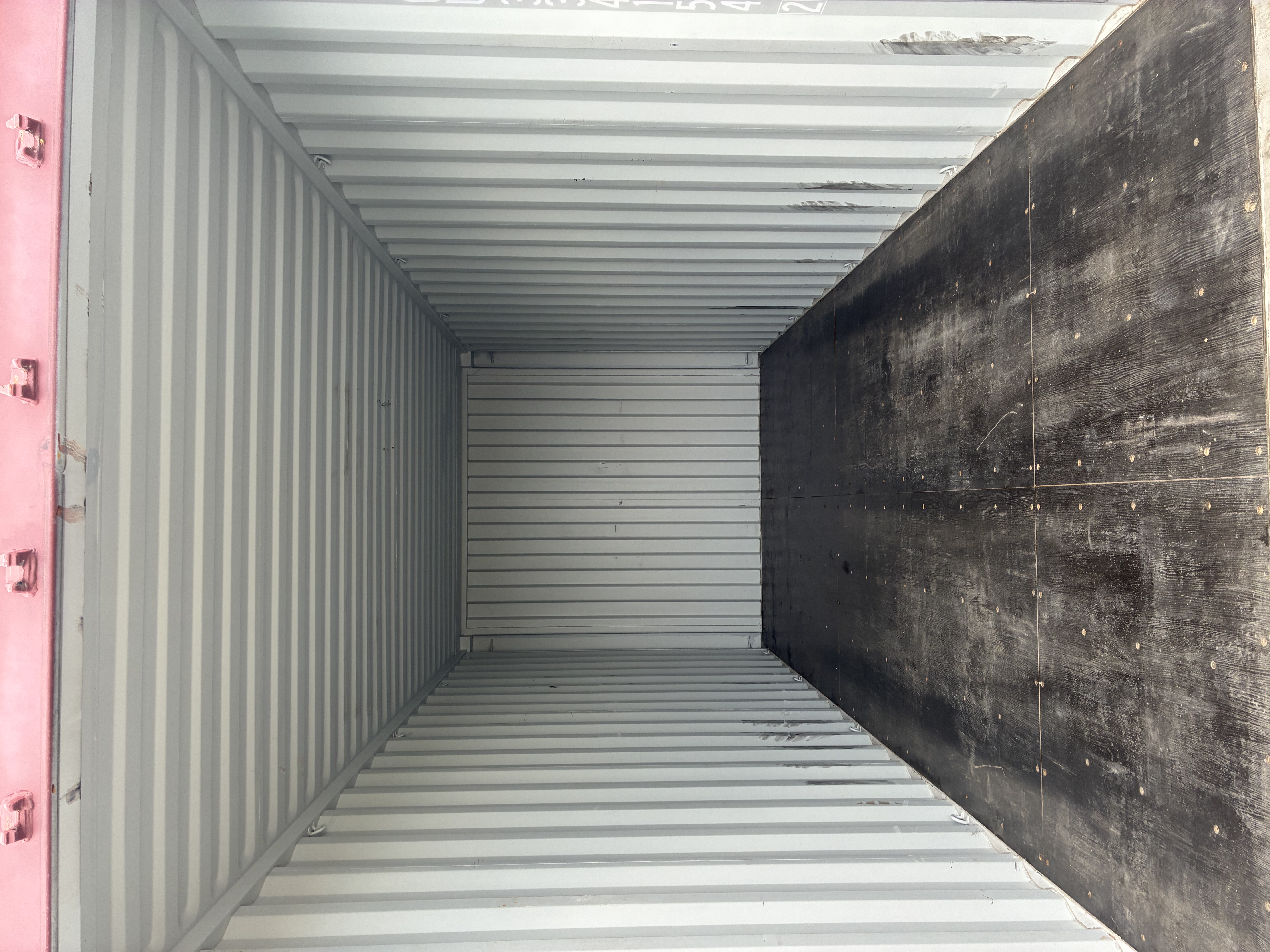 20ft Dry Van 2 Door Standard Handle - Lease Container - MINOR SCUFFS