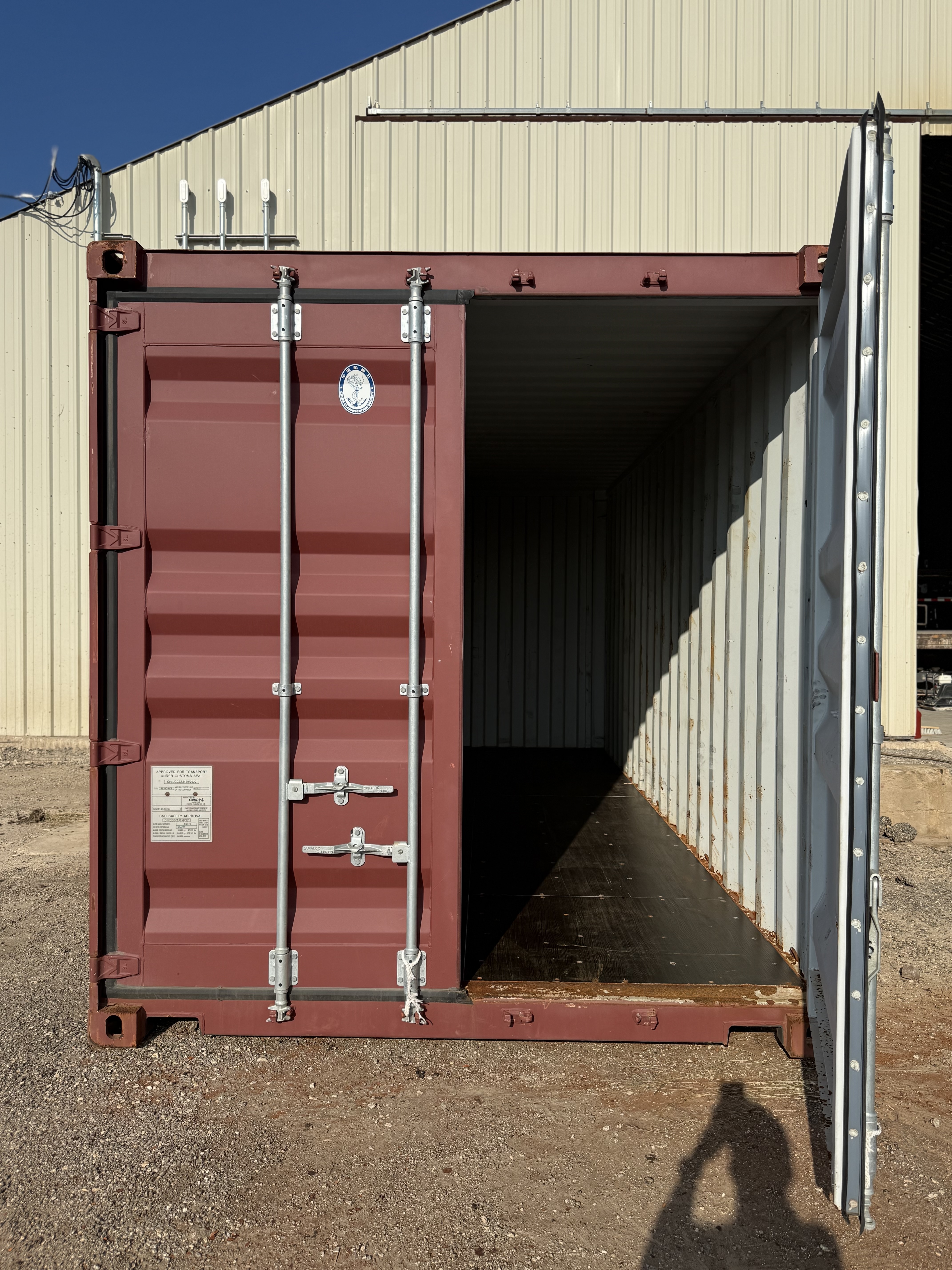 2022 20ft Dry Van 2 Door Standard Handle - Lease Container - MINOR DINGS / SCUFFS interior discoloration
