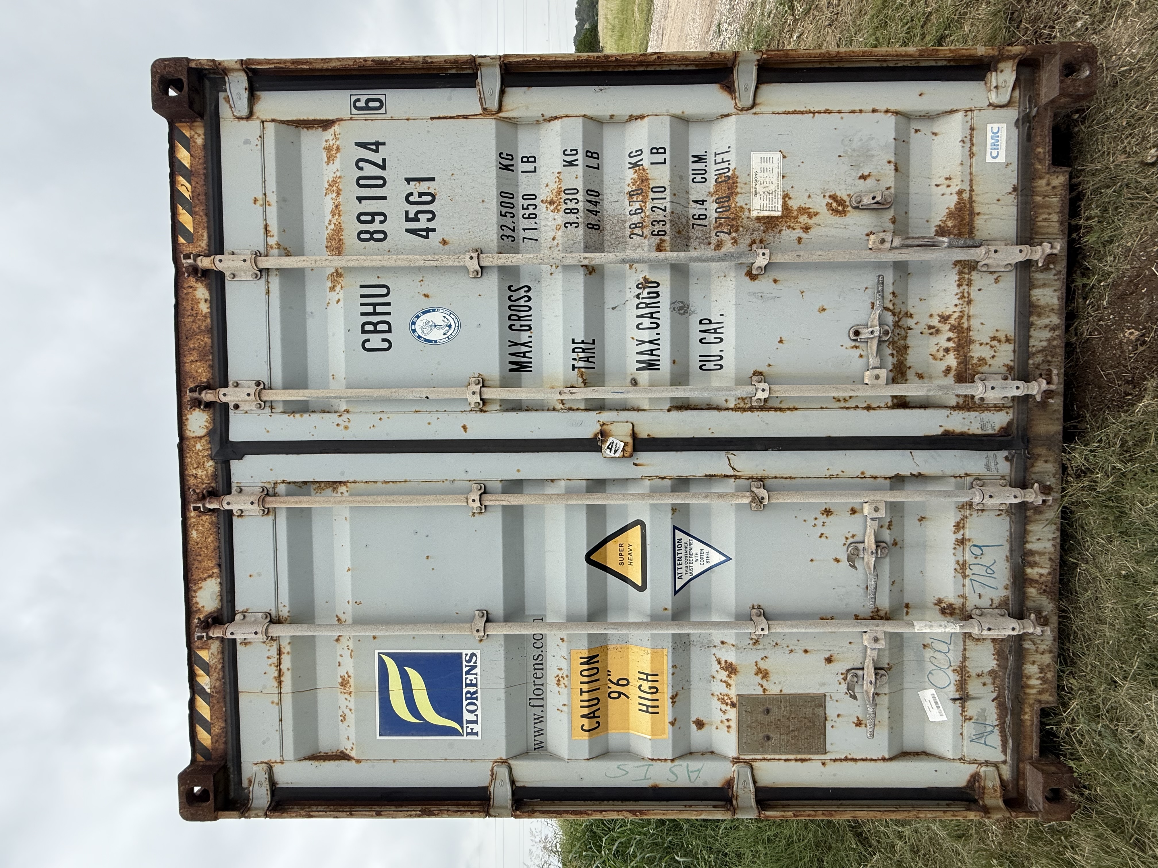2010 40' Container USED WIND AND WATER TIGHT, HIGH CUBE 9'6" TALL, 2 DOOR STD handles - 891024