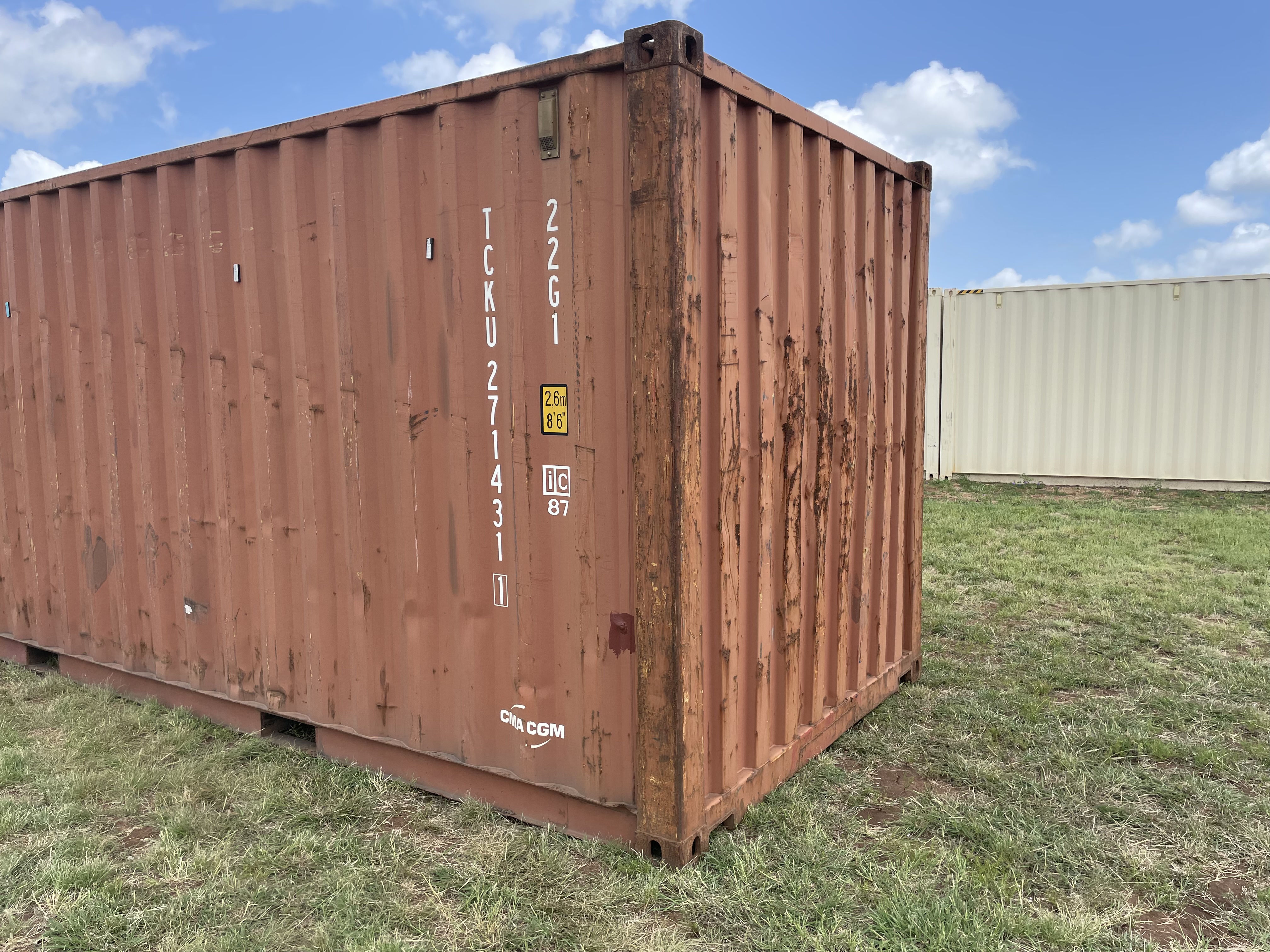 2007 20' Container USED WIND & WEATHER TIGHT GRADE B, STANDARD 8'6" TALL 2 DOOR pockets std handles - 271431