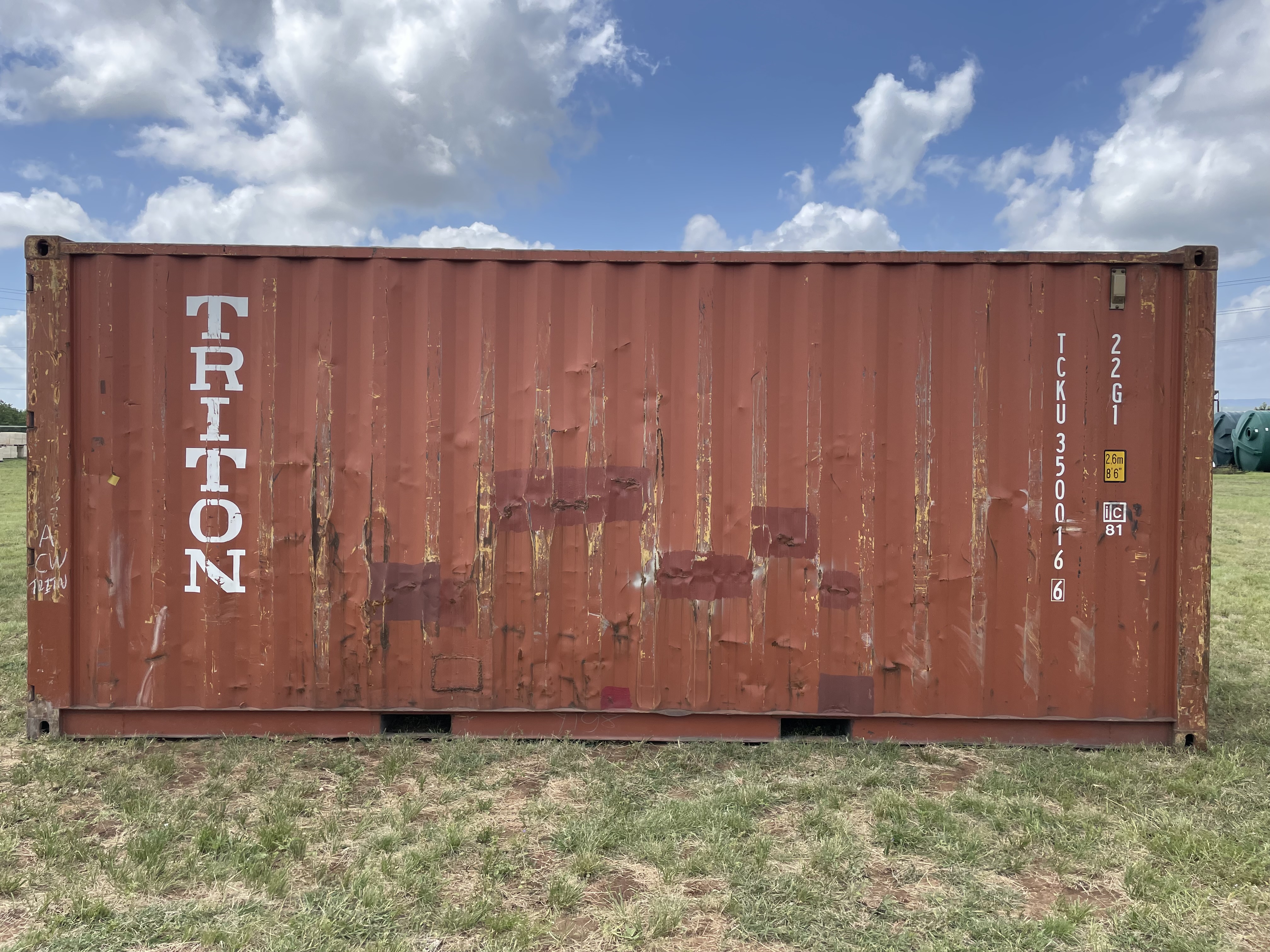 2008 20' Container USED WIND & WEATHER TIGHT GRADE B, STANDARD 8'6" TALL 2 DOOR pockets std handles - 350016