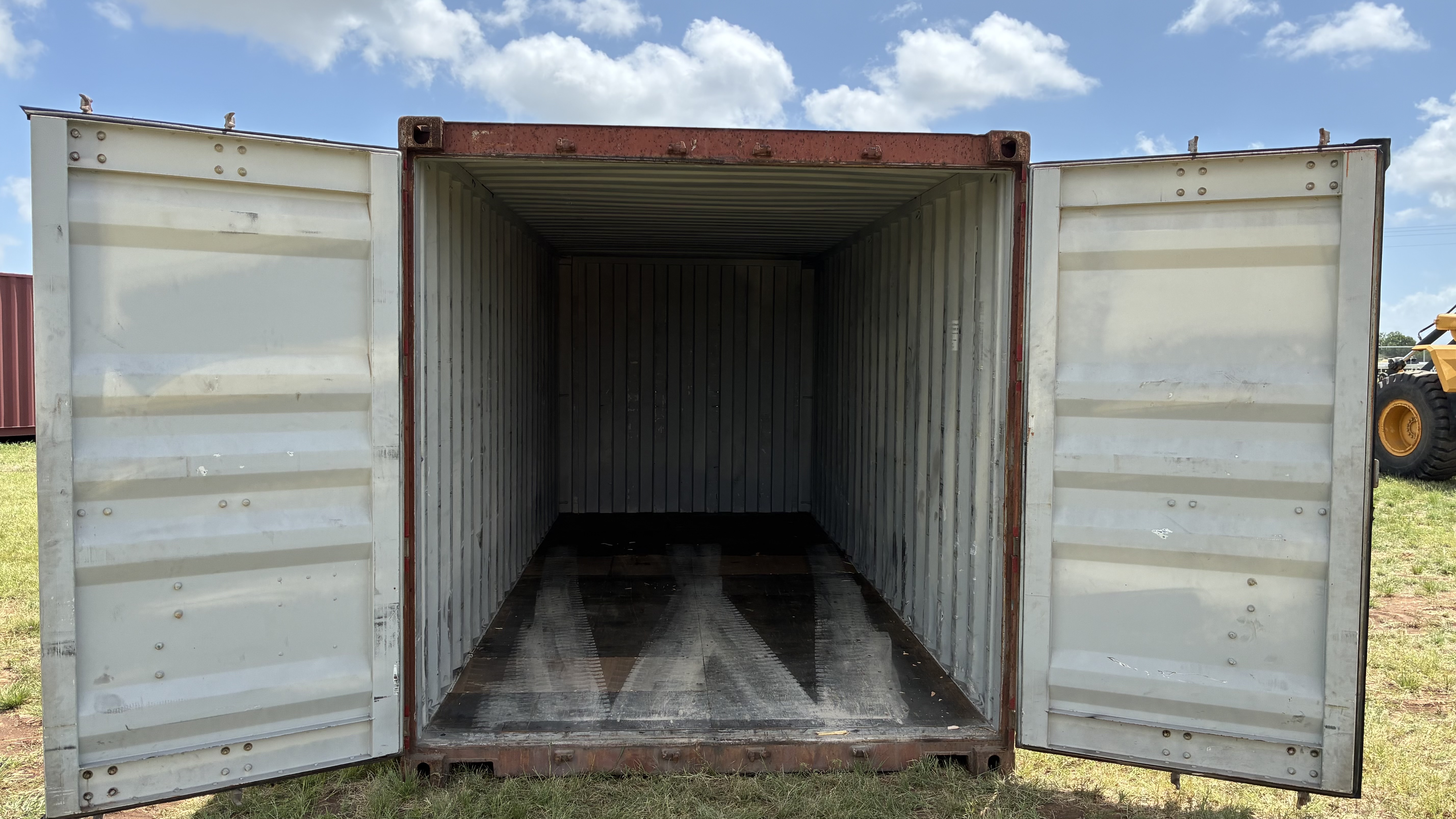 2008 20' Container USED WIND & WEATHER TIGHT GRADE B, STANDARD 8'6" TALL 2 DOOR pockets std handles - 976350