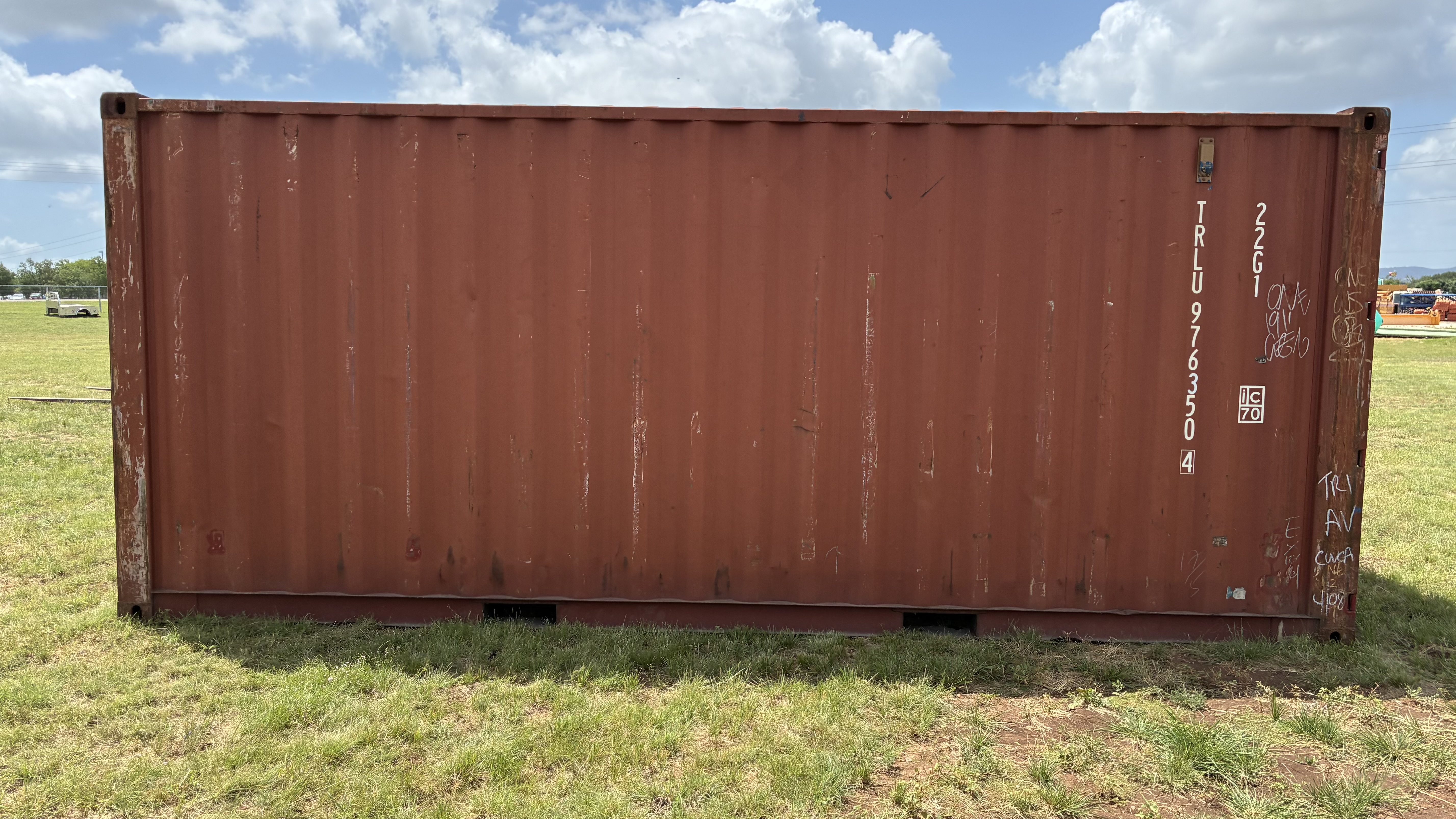 2008 20' Container USED WIND & WEATHER TIGHT GRADE B, STANDARD 8'6" TALL 2 DOOR pockets std handles - 976350
