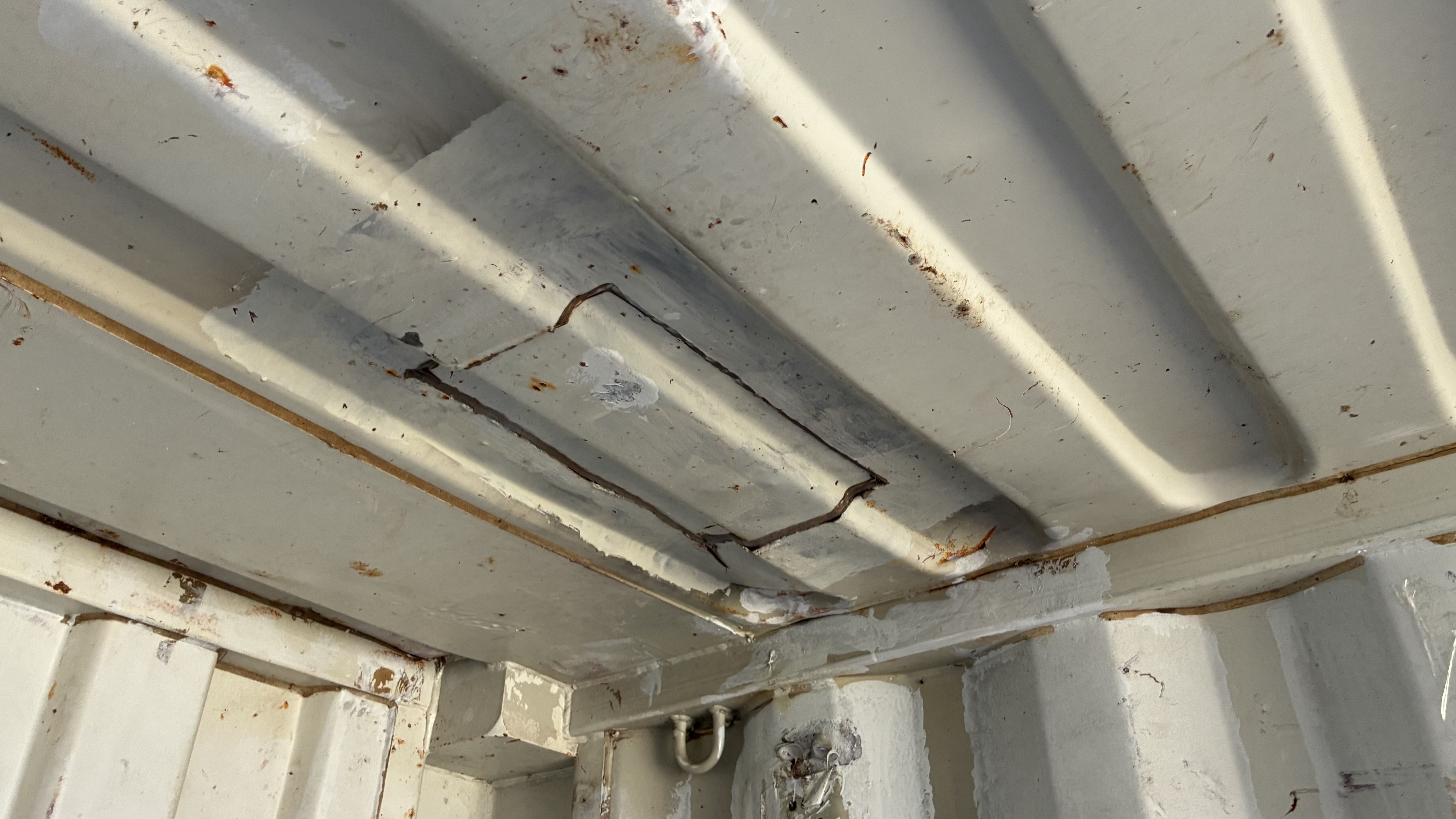 2007 20' Container USED WIND & WEATHER TIGHT GRADE B, STANDARD 8'6" TALL 2 DOOR pockets std handles - 117856